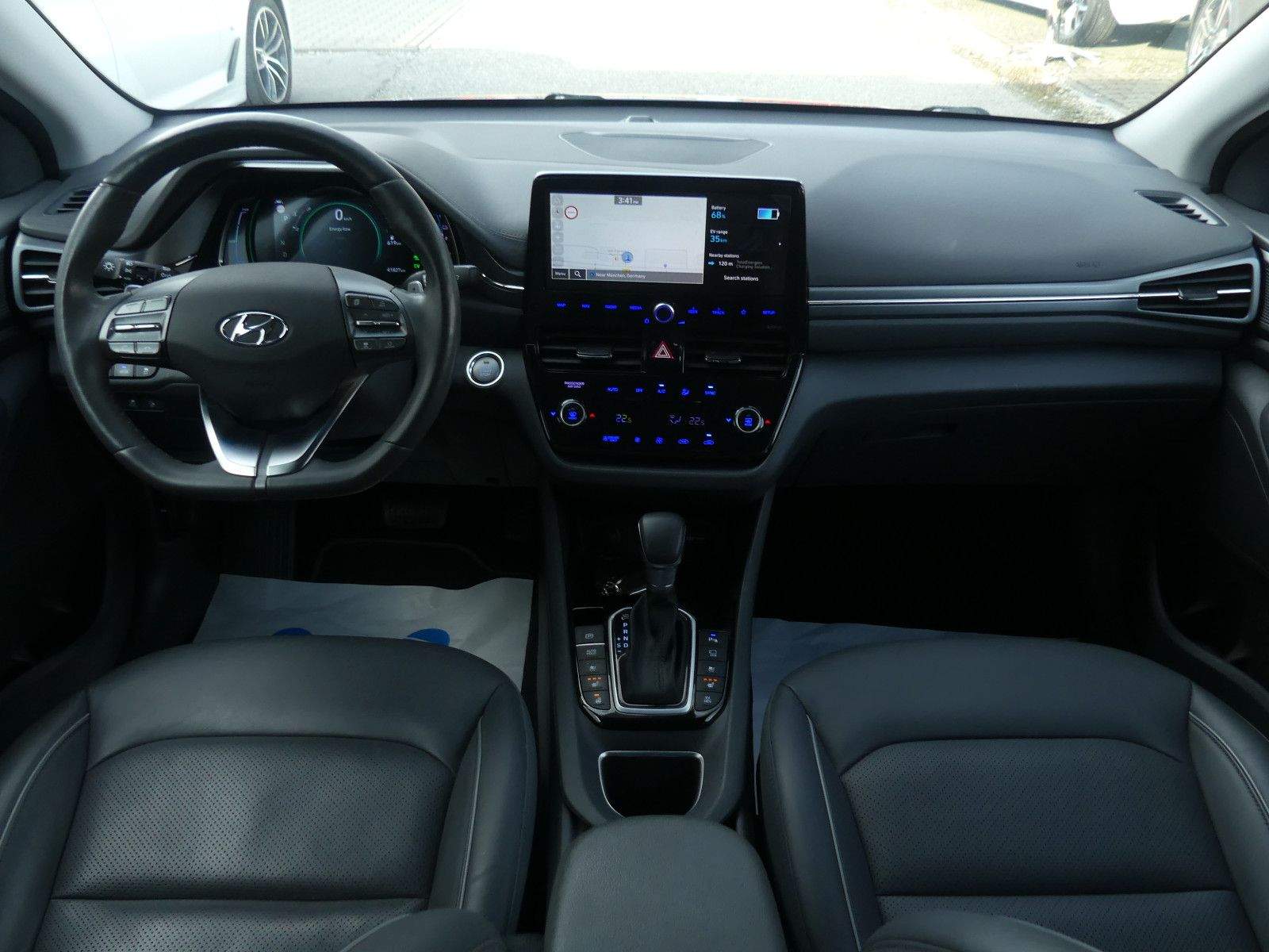 HYUNDAI IONIQ Prime ACC LED Cam. Leder Navi CarPlay DAB