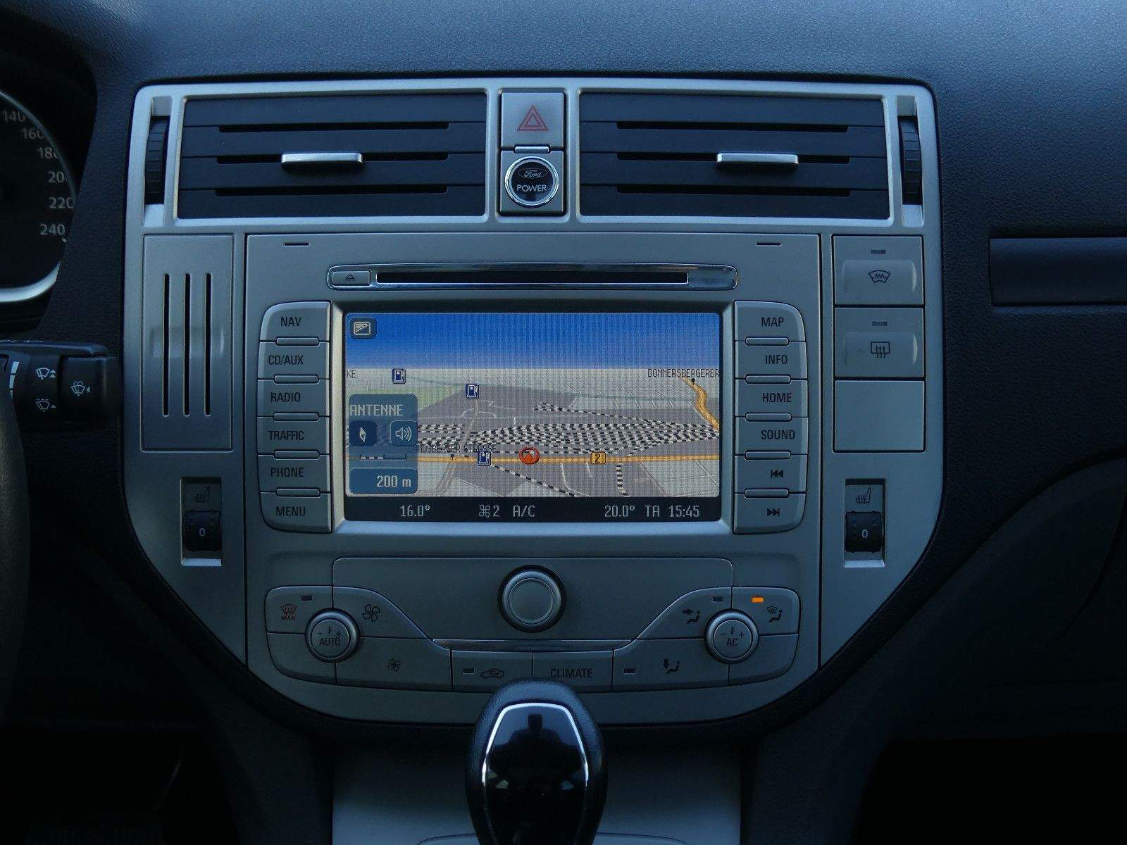 FORD Kuga Titanium Bluethooth Panorama Aut.