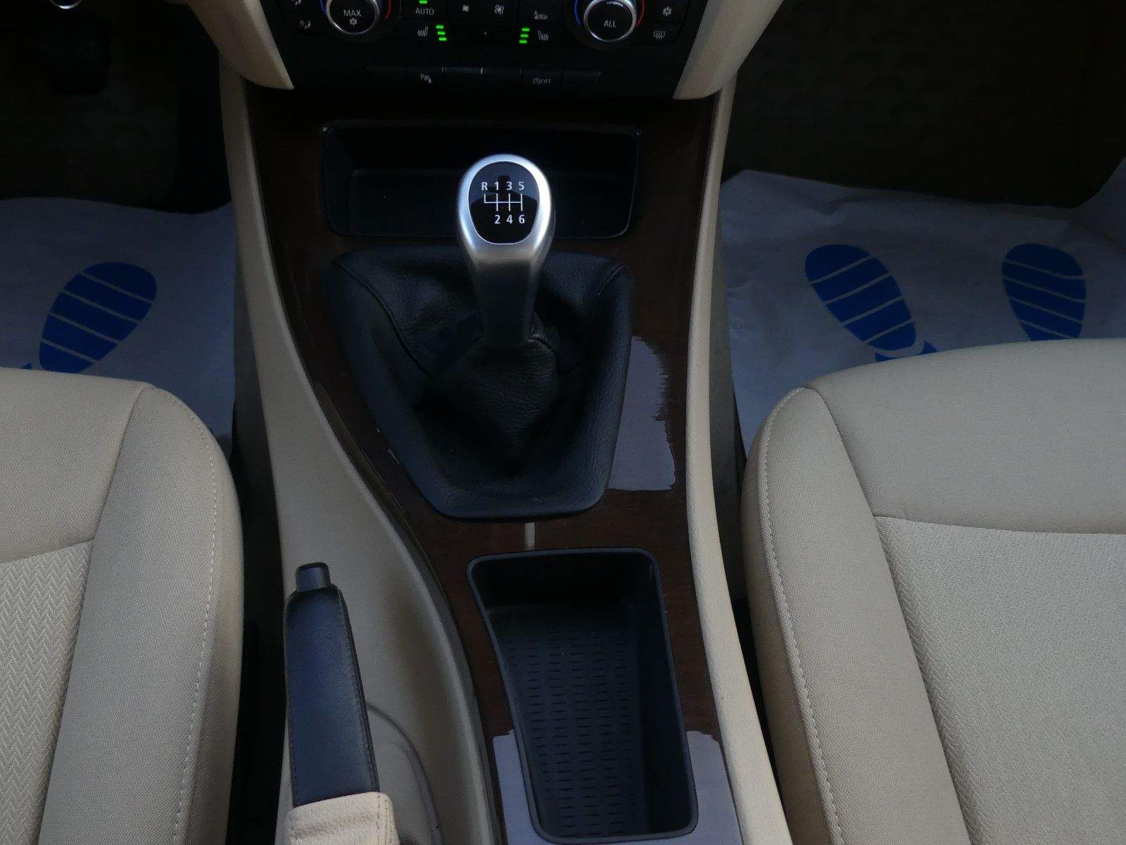 BMW 320i Limousine Xenon PDC Sitzheizung Elektr.Sitz