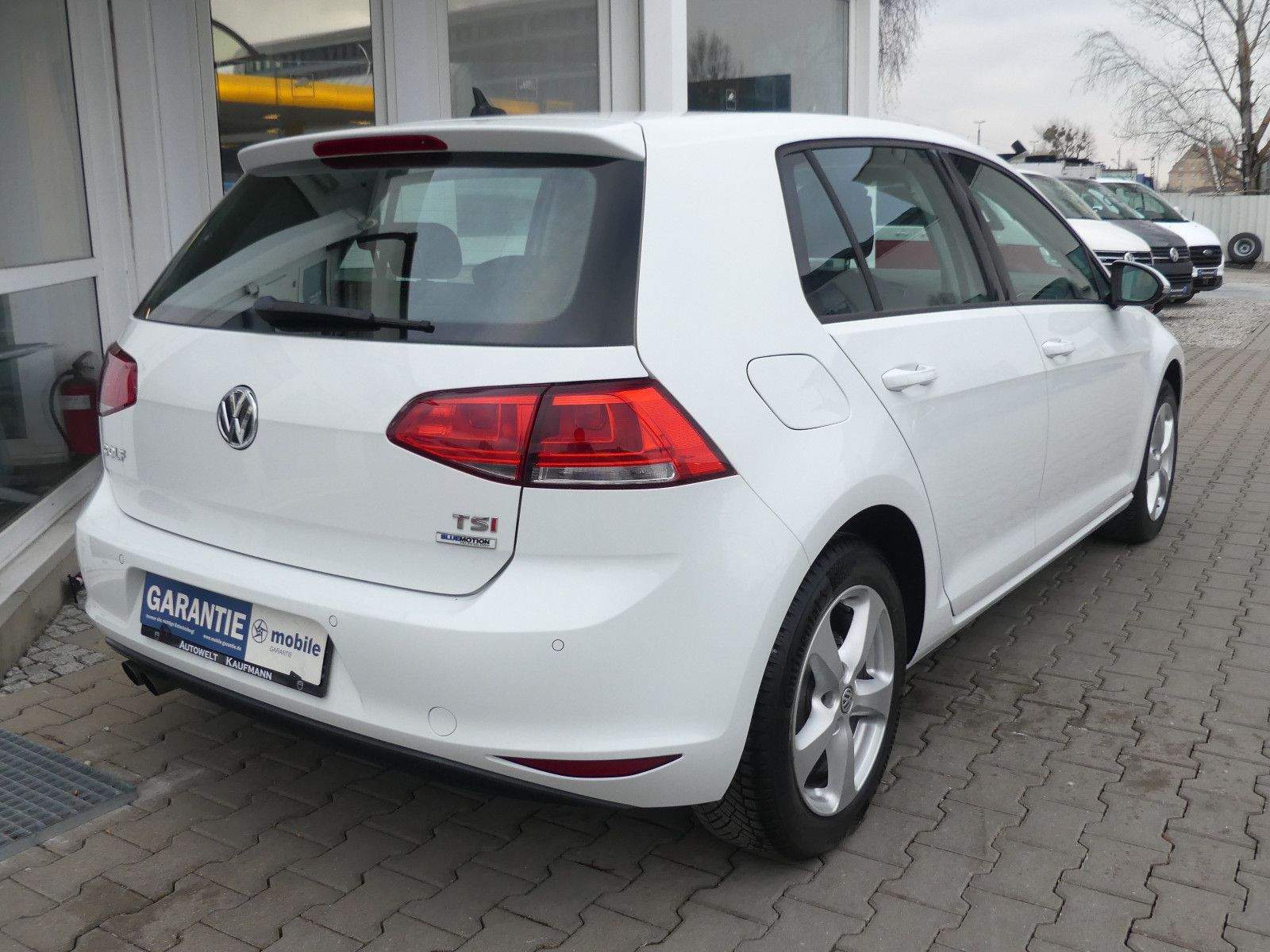 VW Golf 7 Lim. Comfortline Bi-Xenon BMT PDC Navi