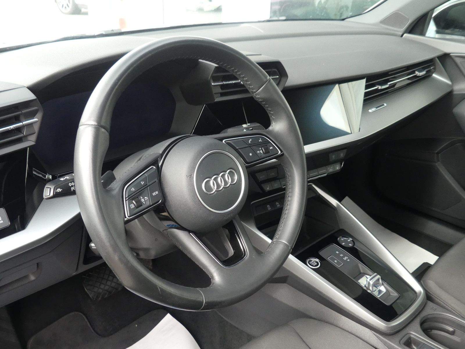 AUDI A3 Limousine 35 TFSI advanced Sound Aut. Navi