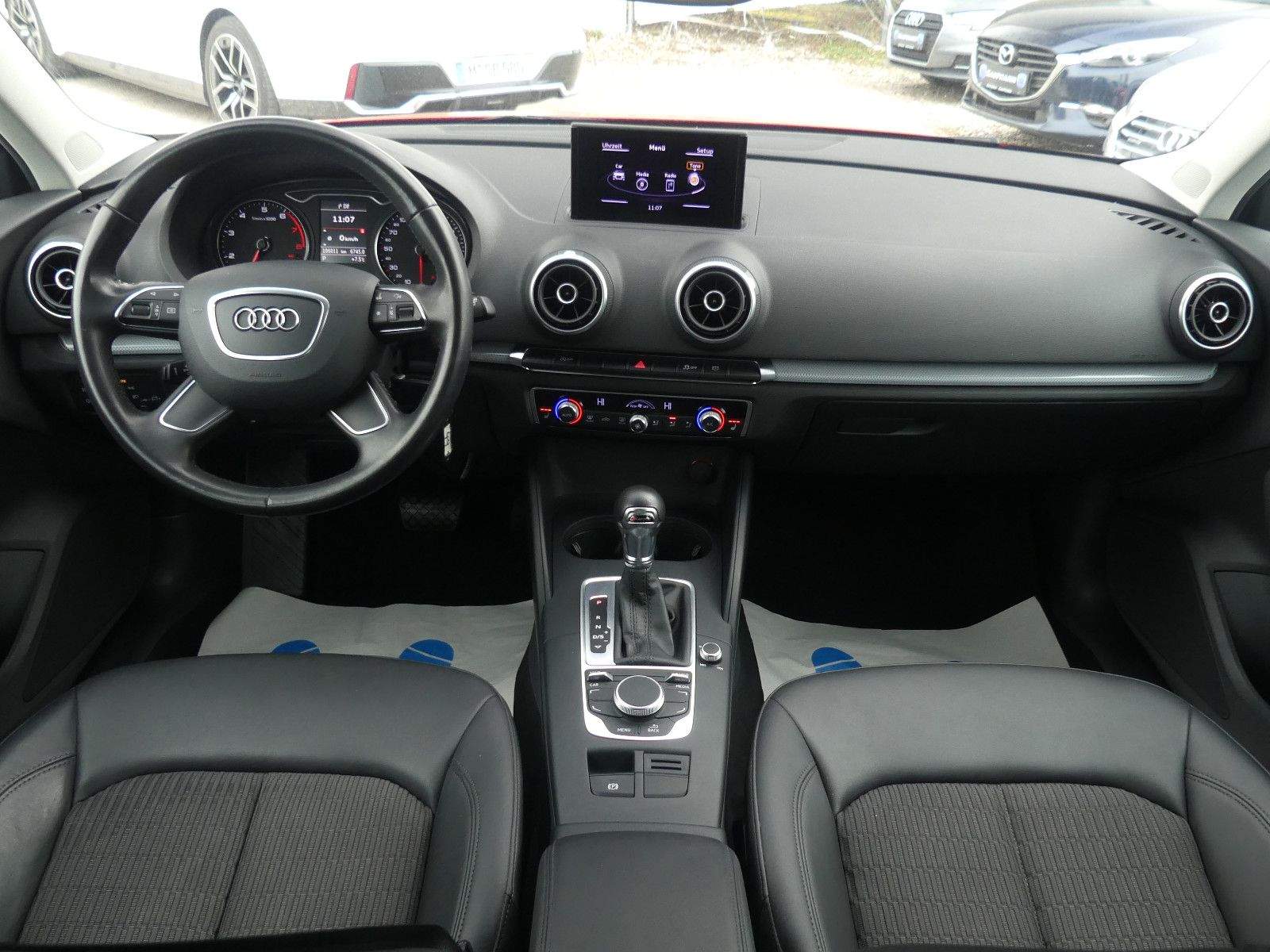 AUDI A3 Sportback Aut. Ambiente Bi-Xenon Tempomat PDC