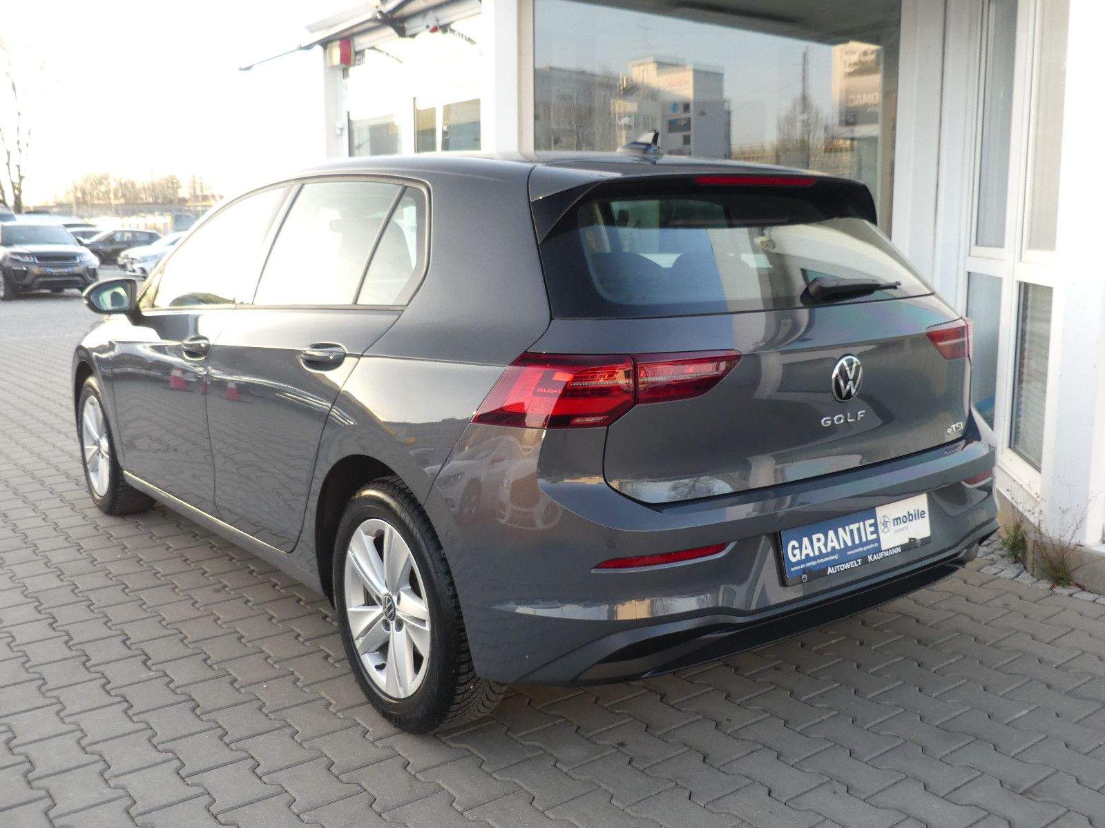 VW Golf 8 Life 1.5 eTSI Standheiz. Panorama Head-Up