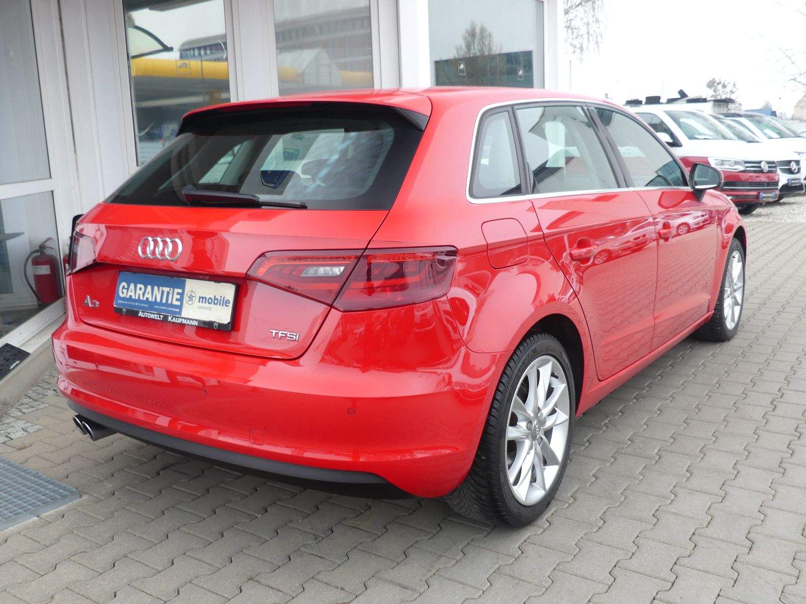 AUDI A3 Sportback Aut. Ambiente Bi-Xenon Tempomat PDC