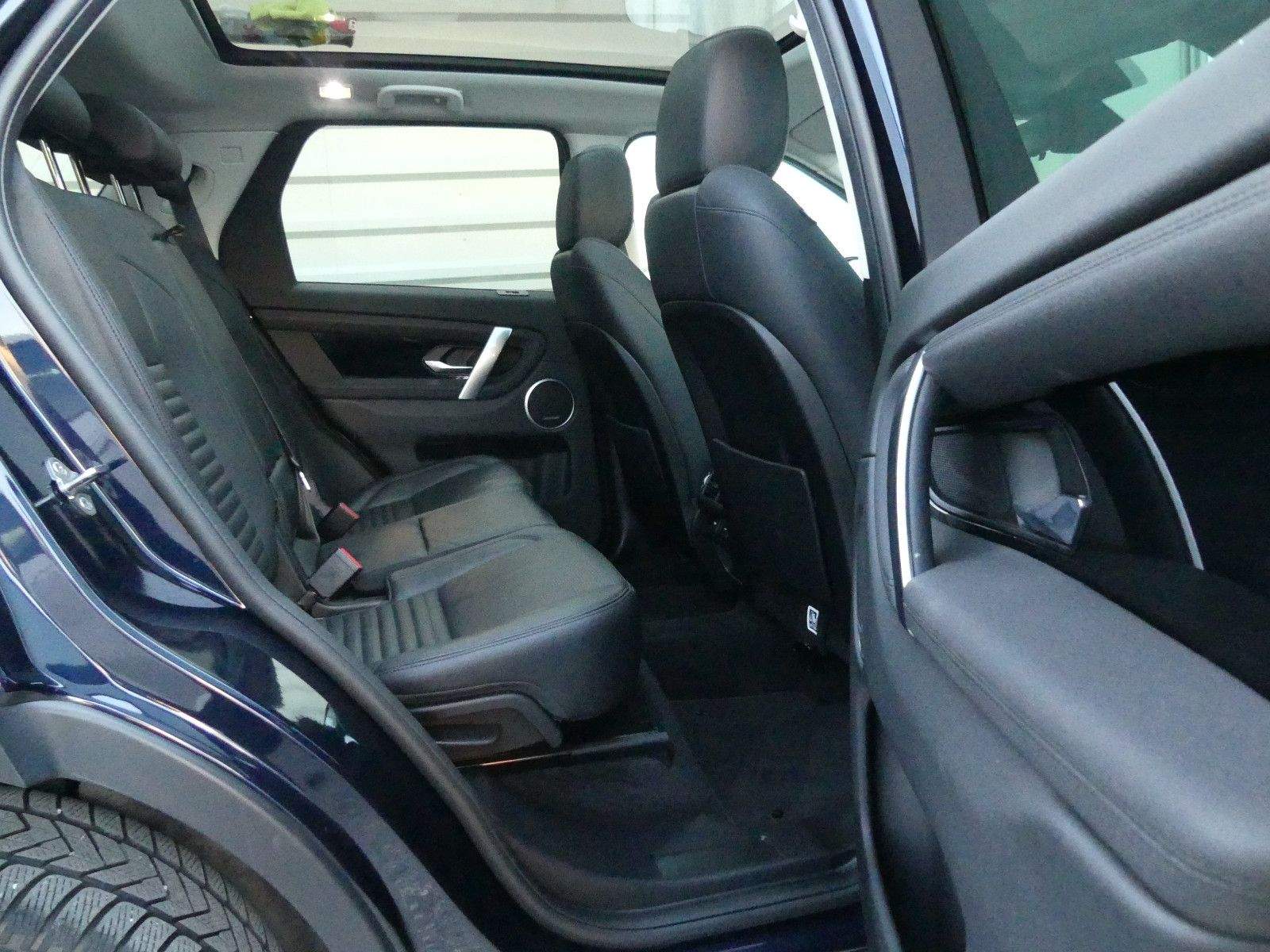 LAND ROVER Discovery Sport SE AWD LED Kamera Leder Meridian