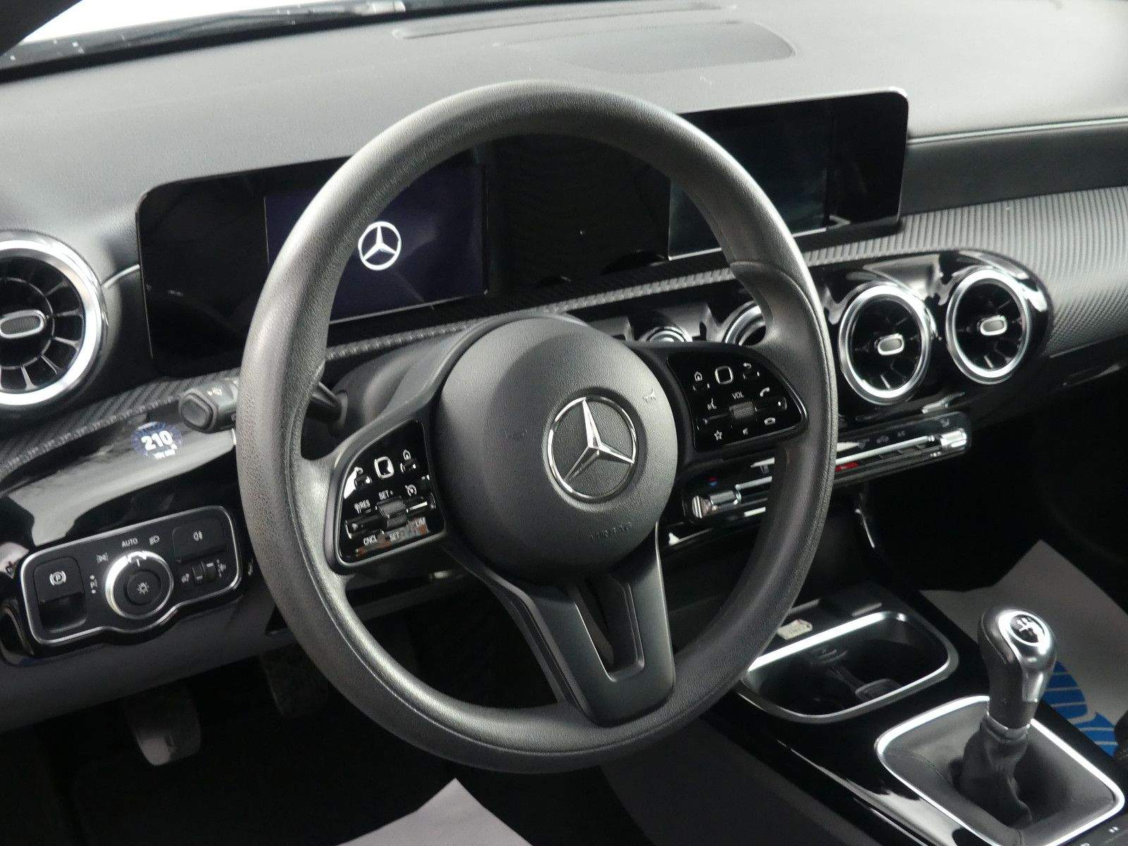 MERCEDES-BENZ A 200 Business MBUX Kamera Navi CarPlay Android