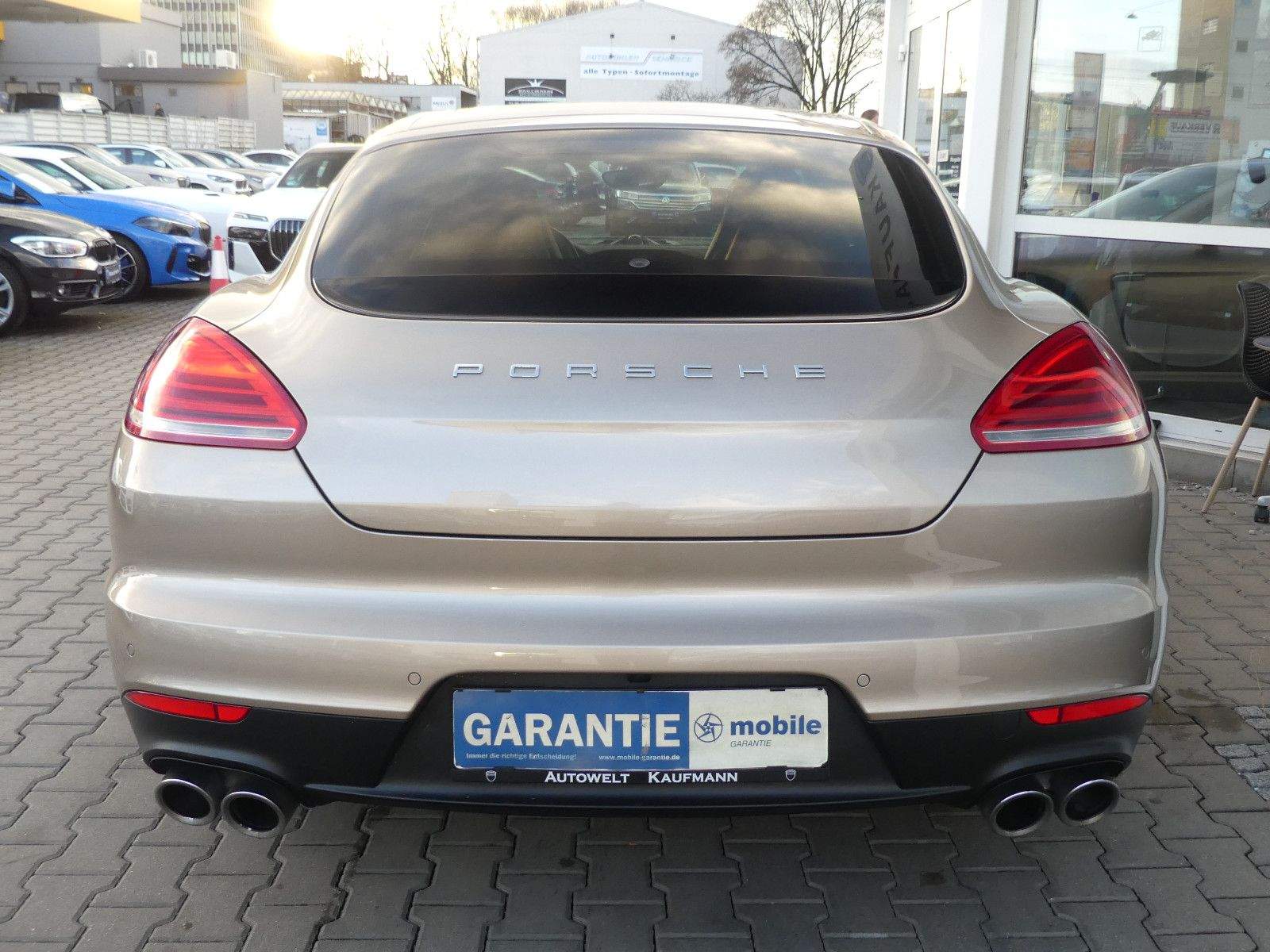 PORSCHE Panamera Diesel Keramik Burmester Fond-DVD 360°C