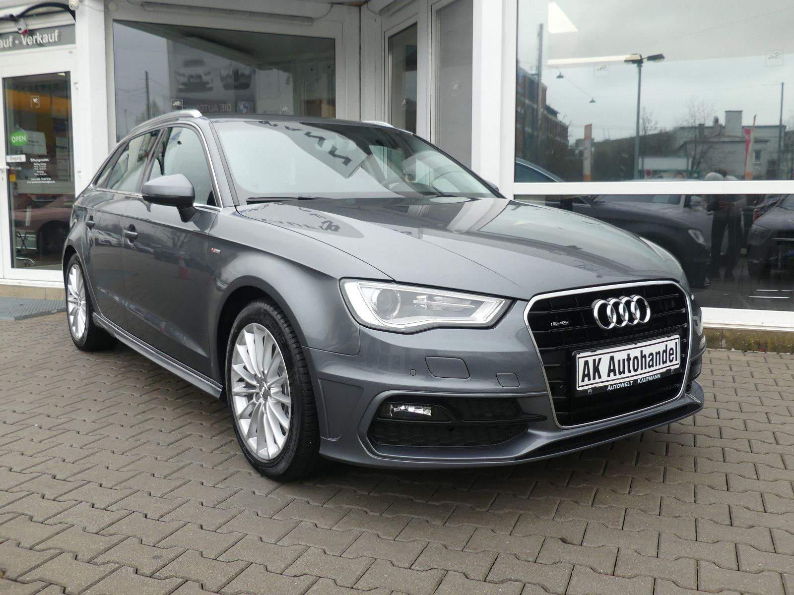 AUDI A3 Sportback Ambition S-Line Quattro Alcantara