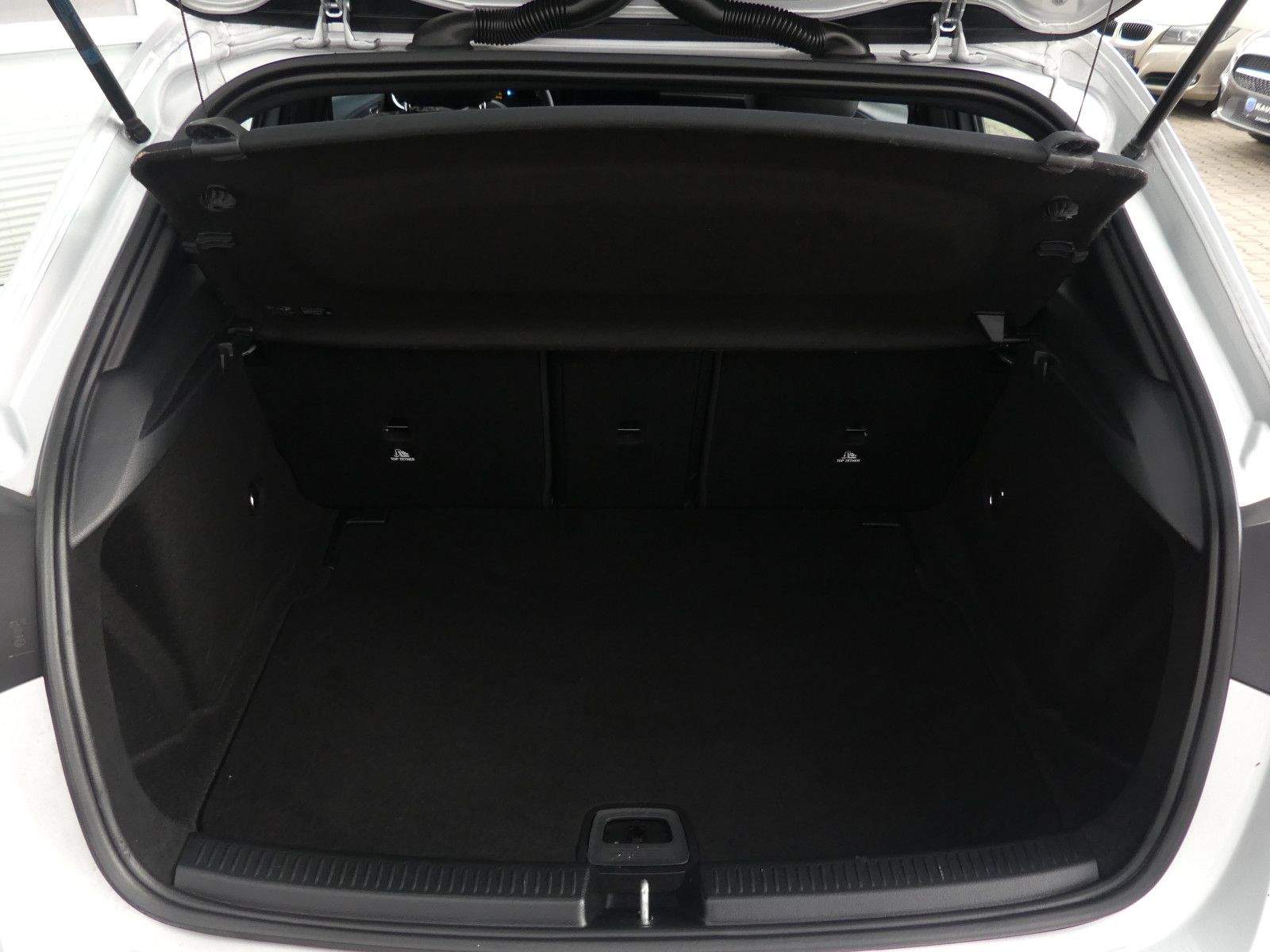 MERCEDES-BENZ A 200 Business MBUX Kamera Navi CarPlay Android