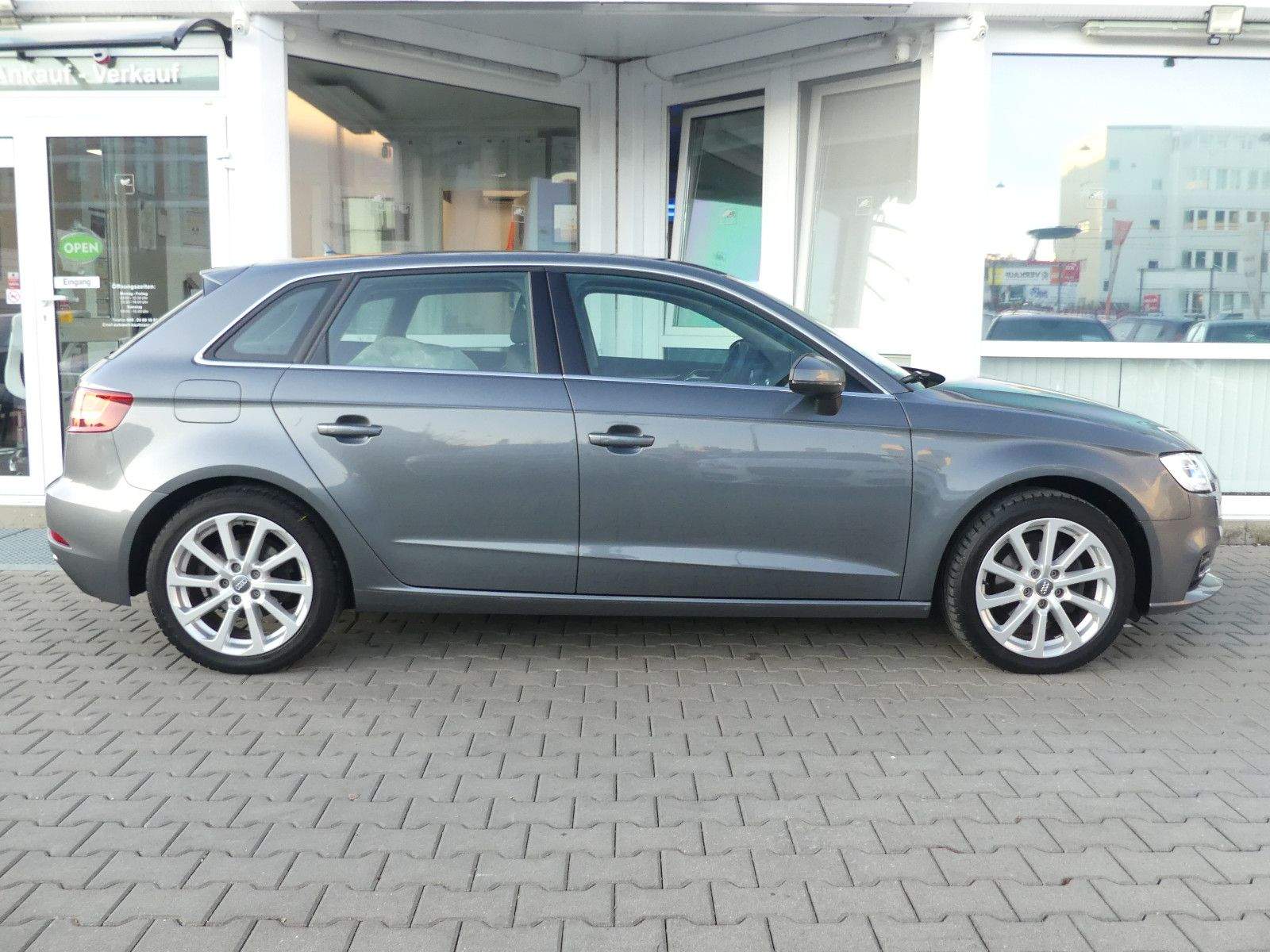 AUDI A3 Sportback S-tronic design Xenon MMI