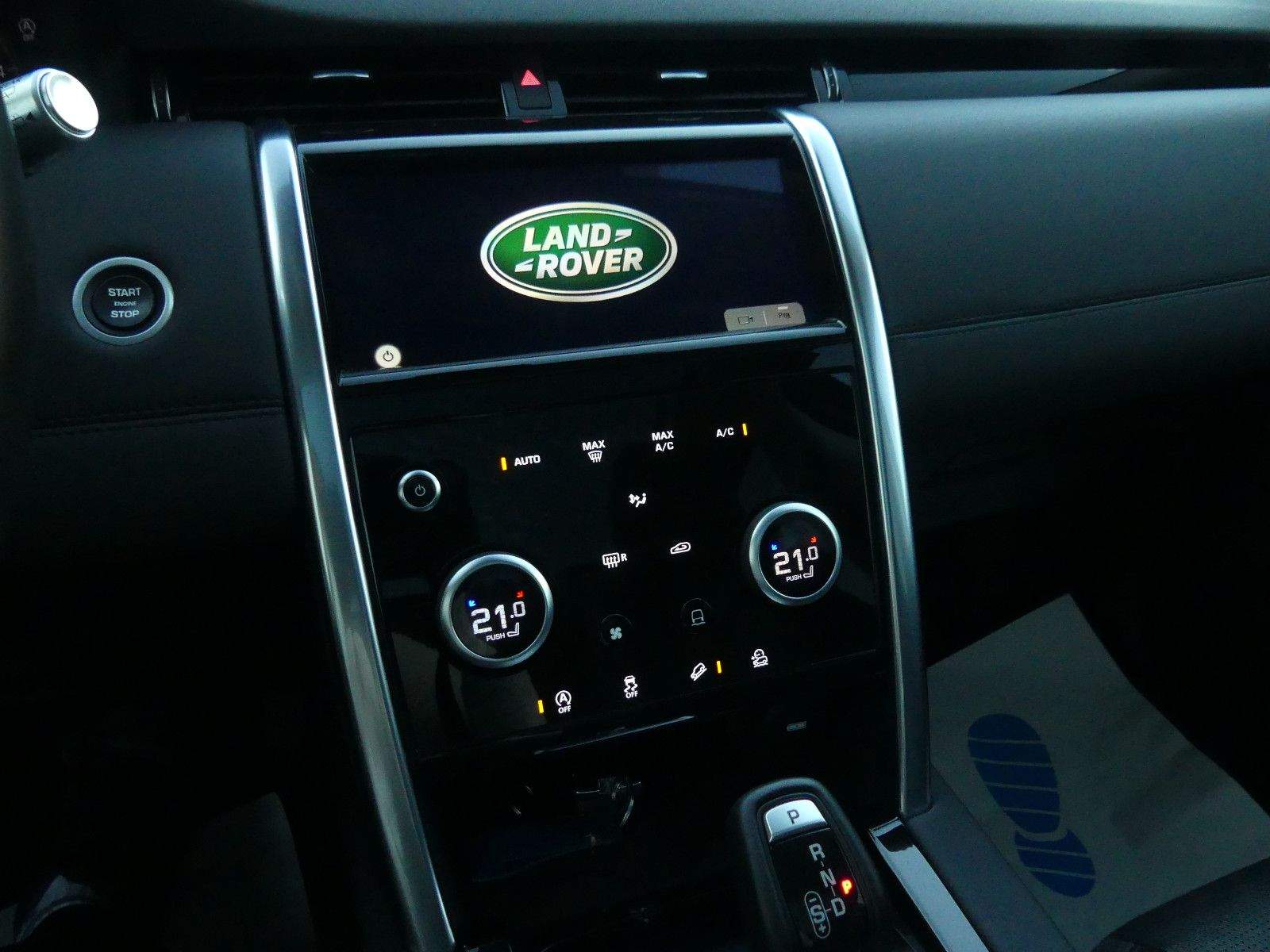 LAND ROVER Discovery Sport SE AWD LED Kamera Leder Meridian