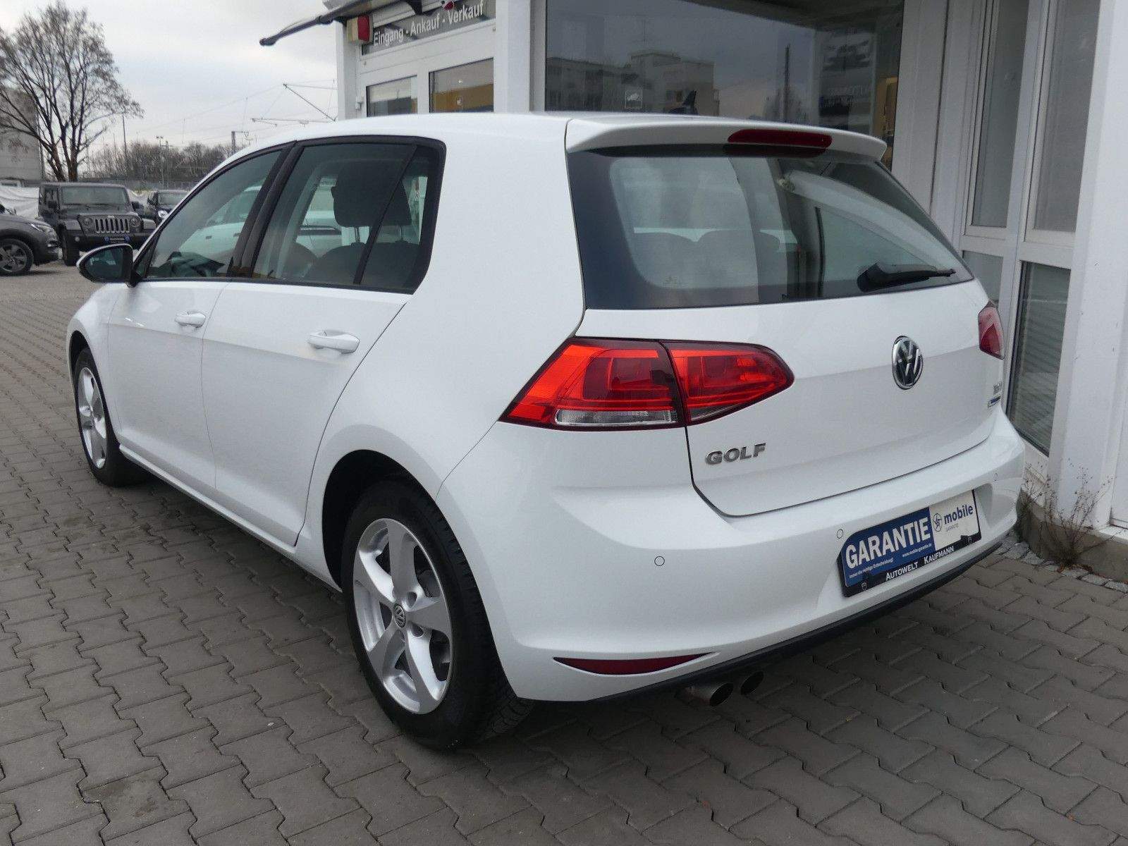 VW Golf 7 Lim. Comfortline Bi-Xenon BMT PDC Navi