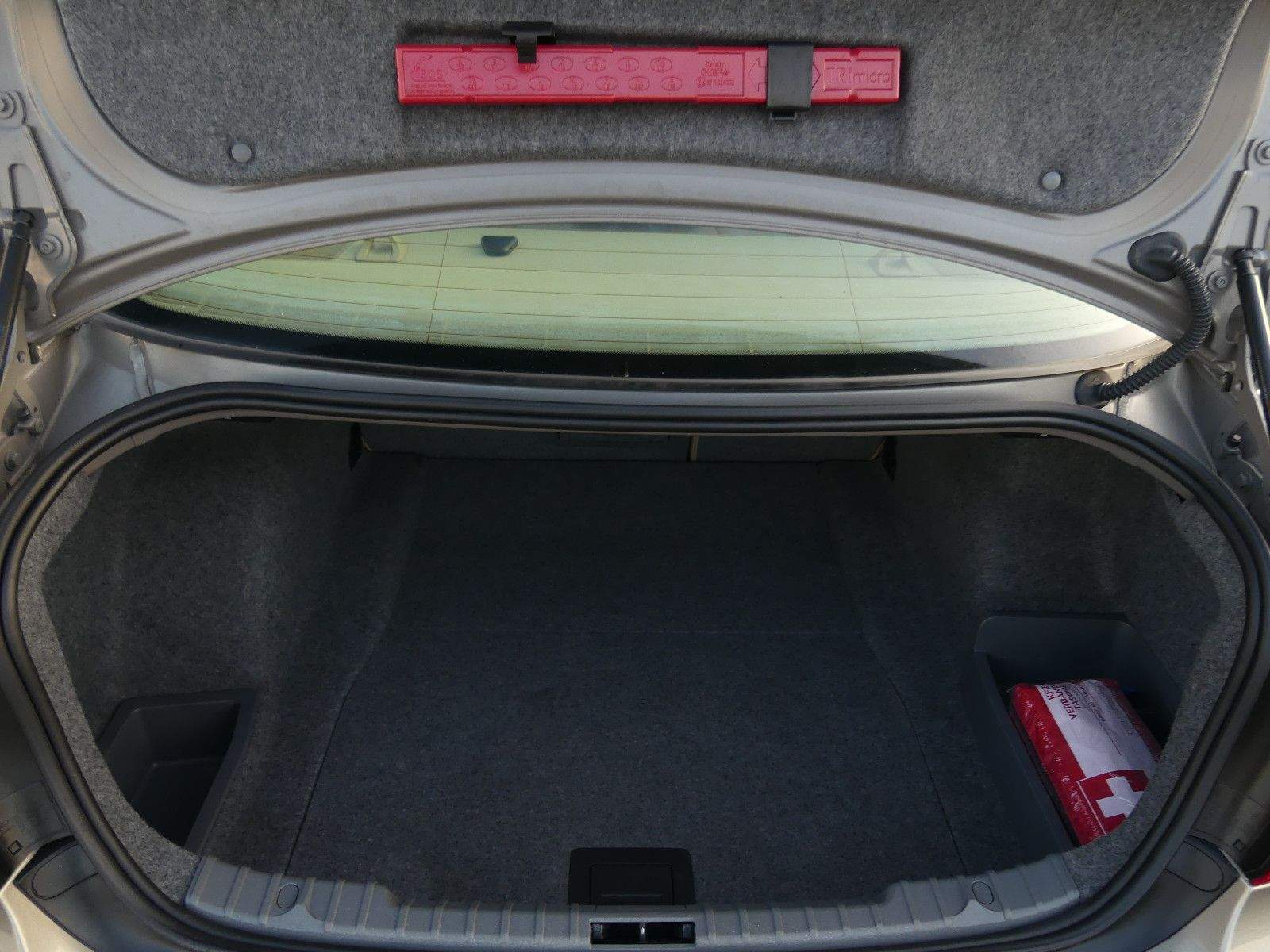 BMW 320i Limousine Xenon PDC Sitzheizung Elektr.Sitz