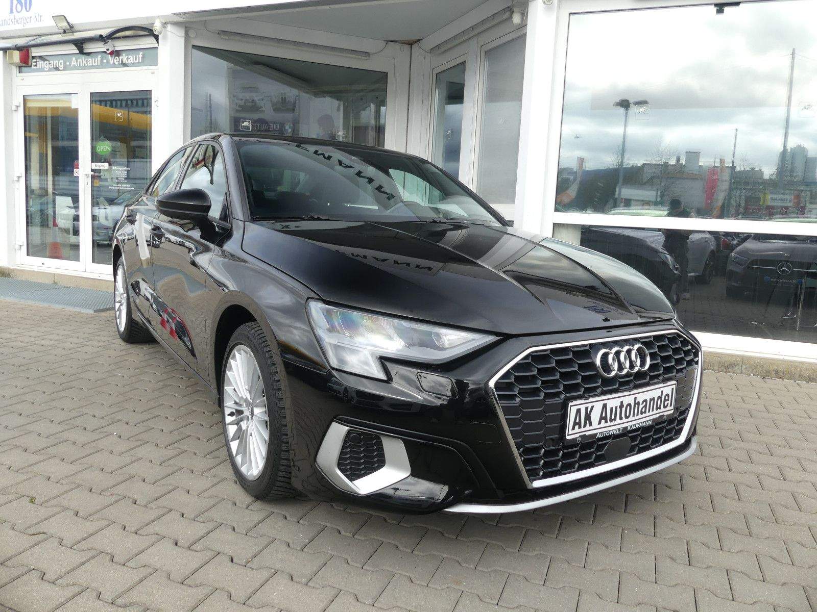 AUDI A3 Limousine 35 TFSI advanced Sound Aut. Navi