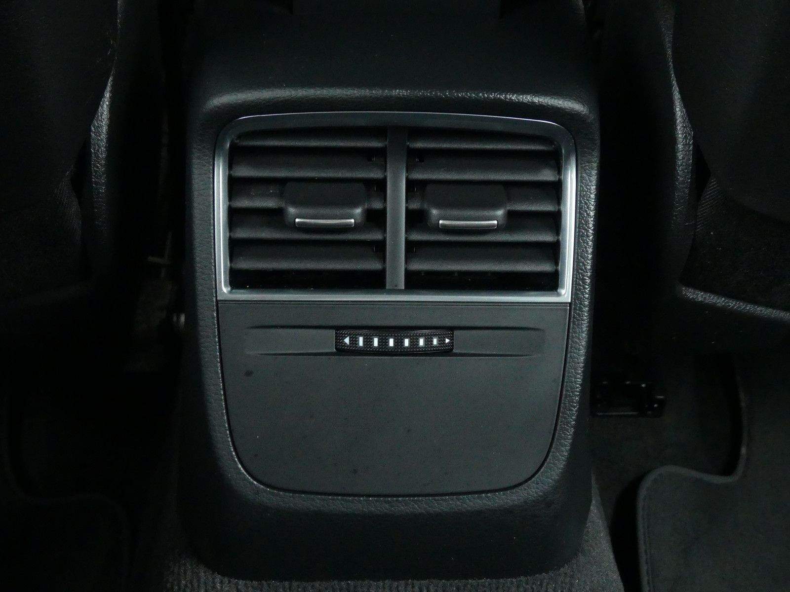 AUDI A3 Sportback Aut. Ambiente Bi-Xenon Tempomat PDC