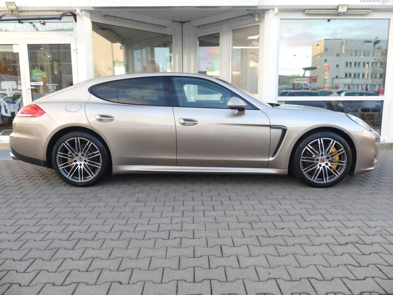 PORSCHE Panamera Diesel Keramik Burmester Fond-DVD 360°C