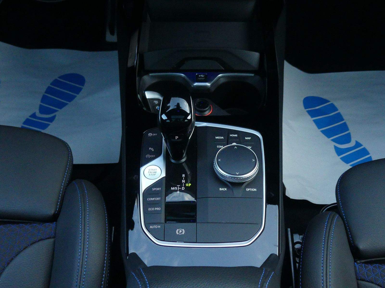 BMW 120d Aut. M Sport Panorama LED Navi CarPlay