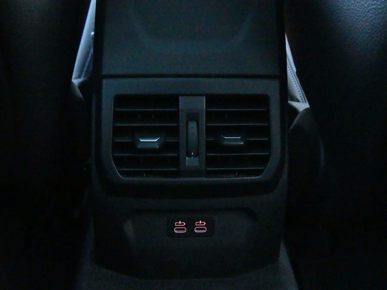 BMW 120d Aut. M Sport Panorama LED Navi CarPlay