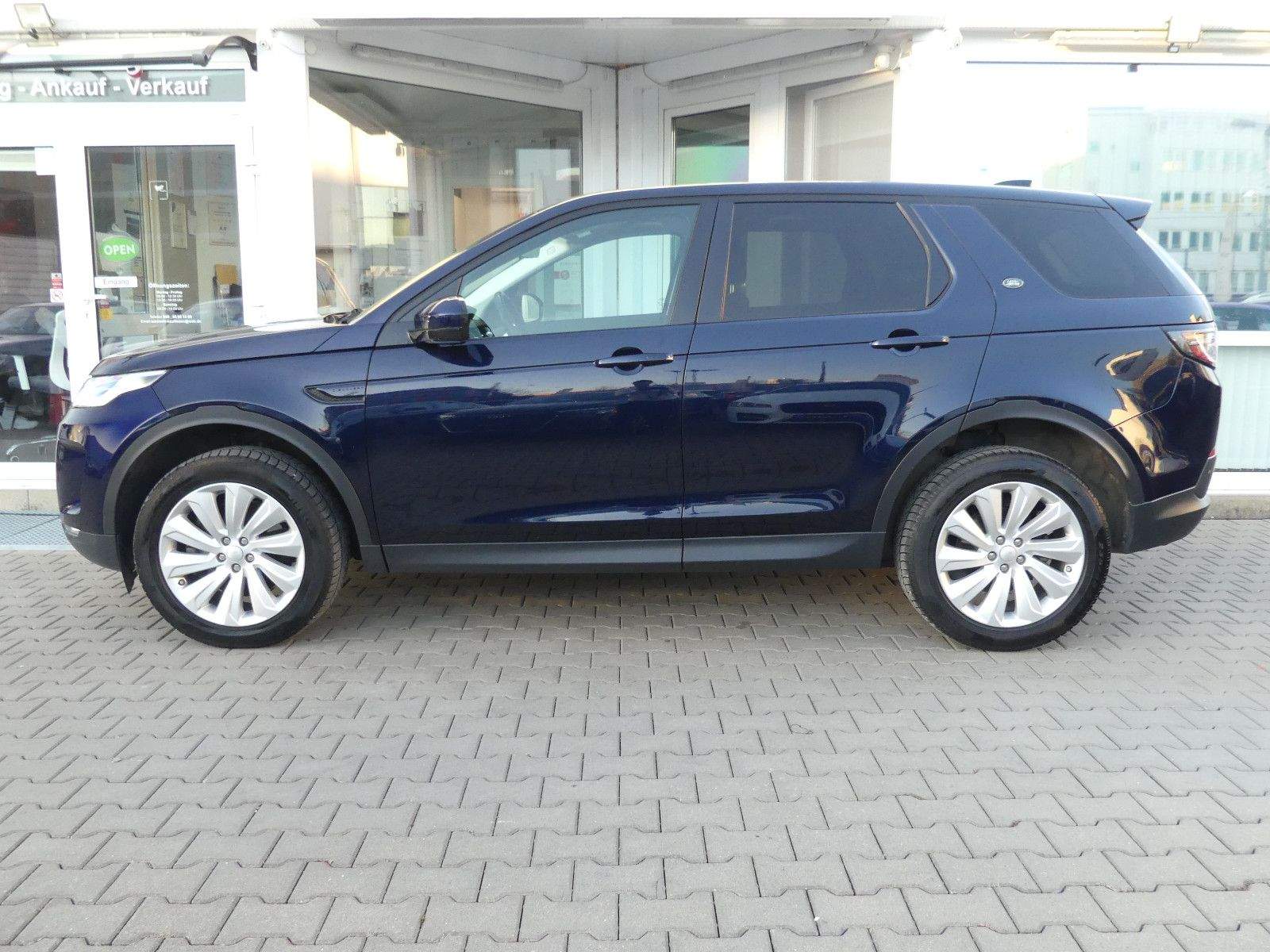 LAND ROVER Discovery Sport SE AWD LED Kamera Leder Meridian