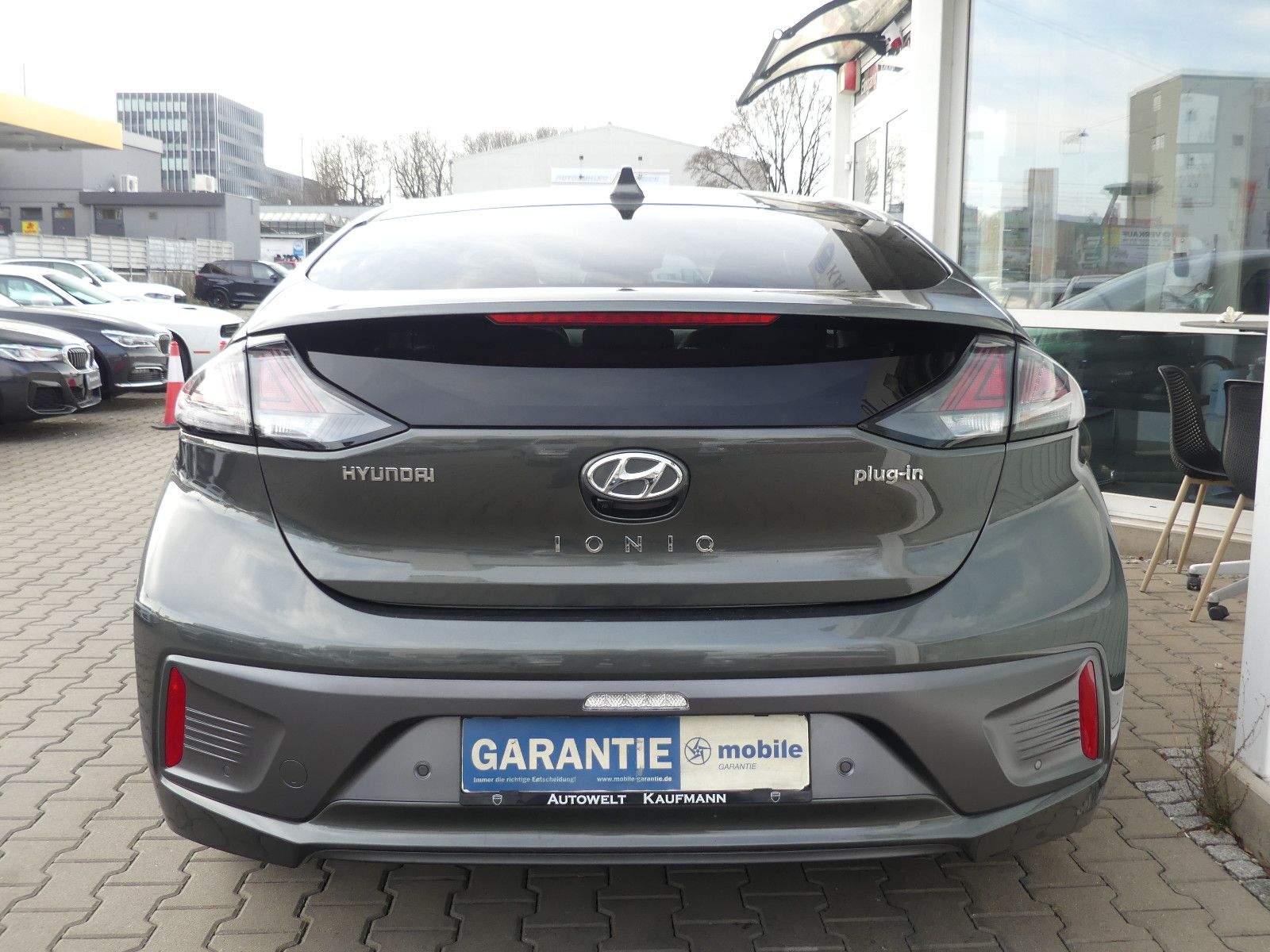 HYUNDAI IONIQ Prime ACC LED Cam. Leder Navi CarPlay DAB