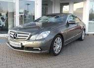 MERCEDES-BENZ E250 Coupé CGI Avantgarde 1.Hand Navi PDC Tempo