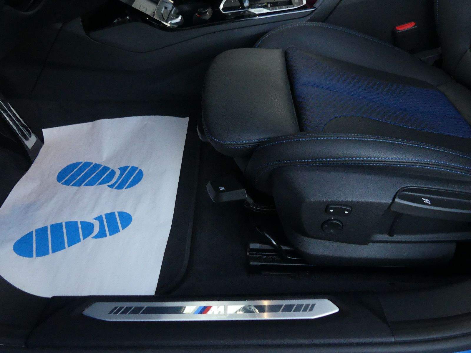 BMW 120d Aut. M Sport Panorama LED Navi CarPlay