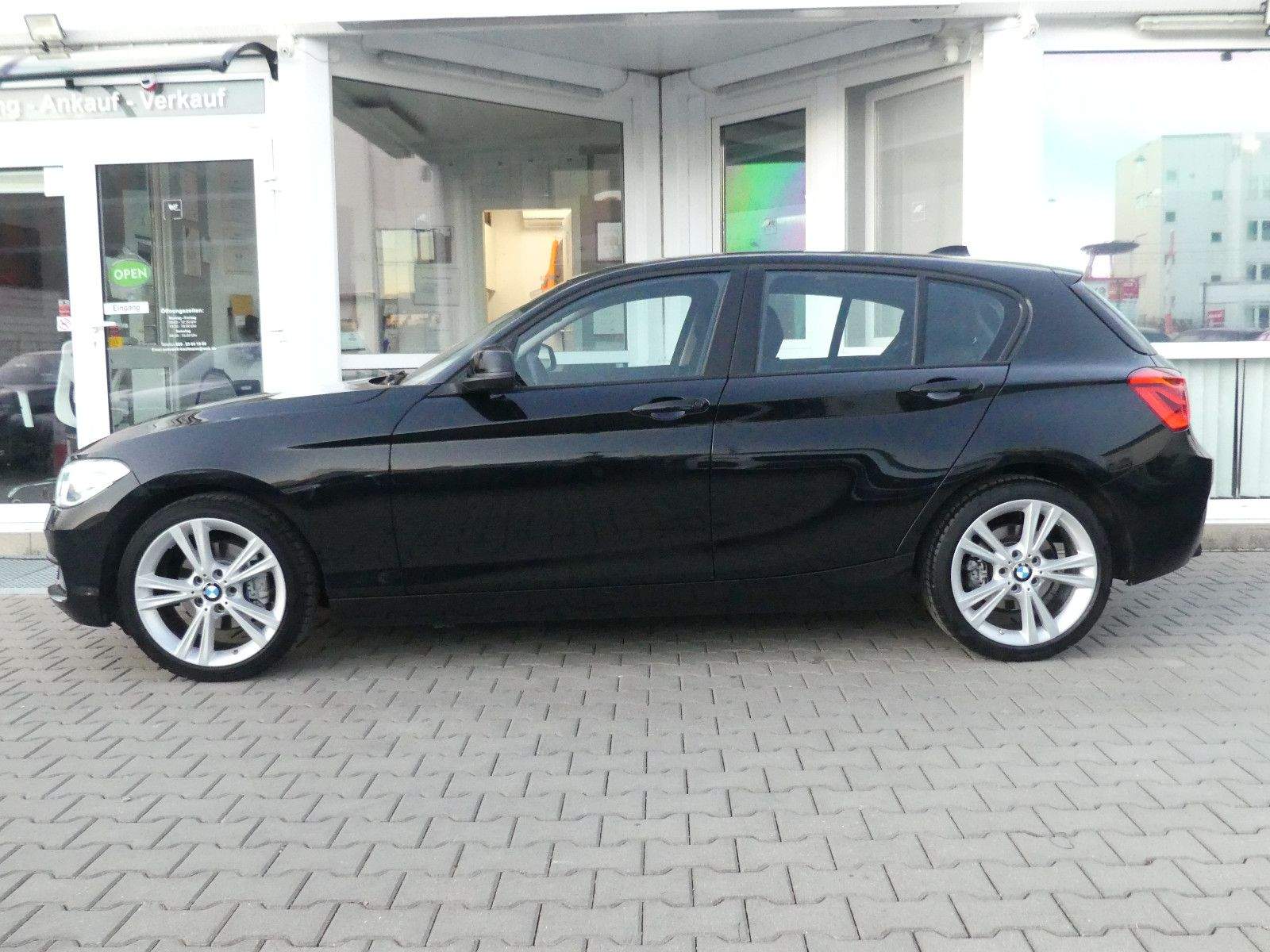 BMW 120D Limousine 5-trg LED Kamera Navi Tempomat