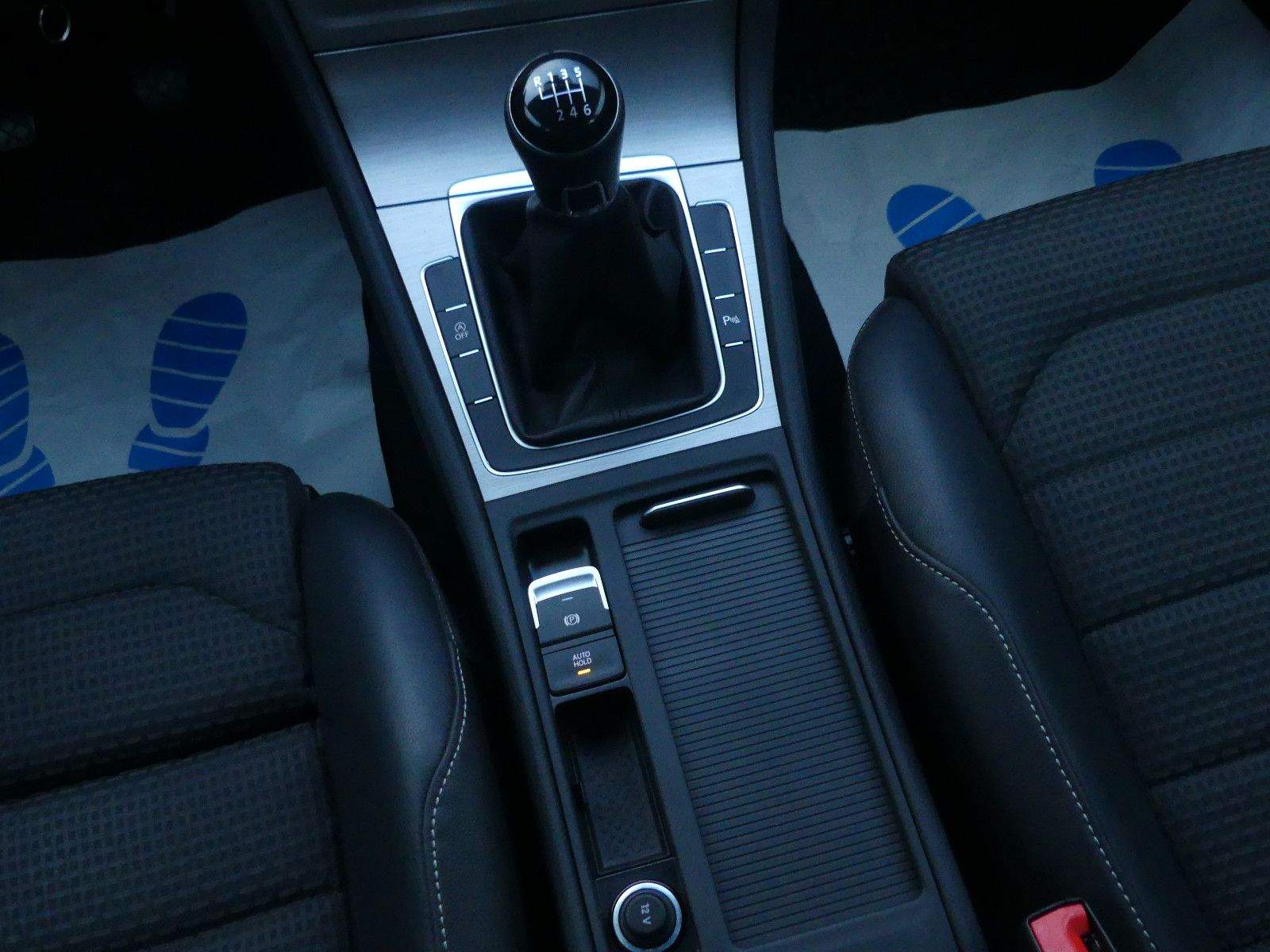 VW Golf 7 Lim. Comfortline Bi-Xenon BMT PDC Navi