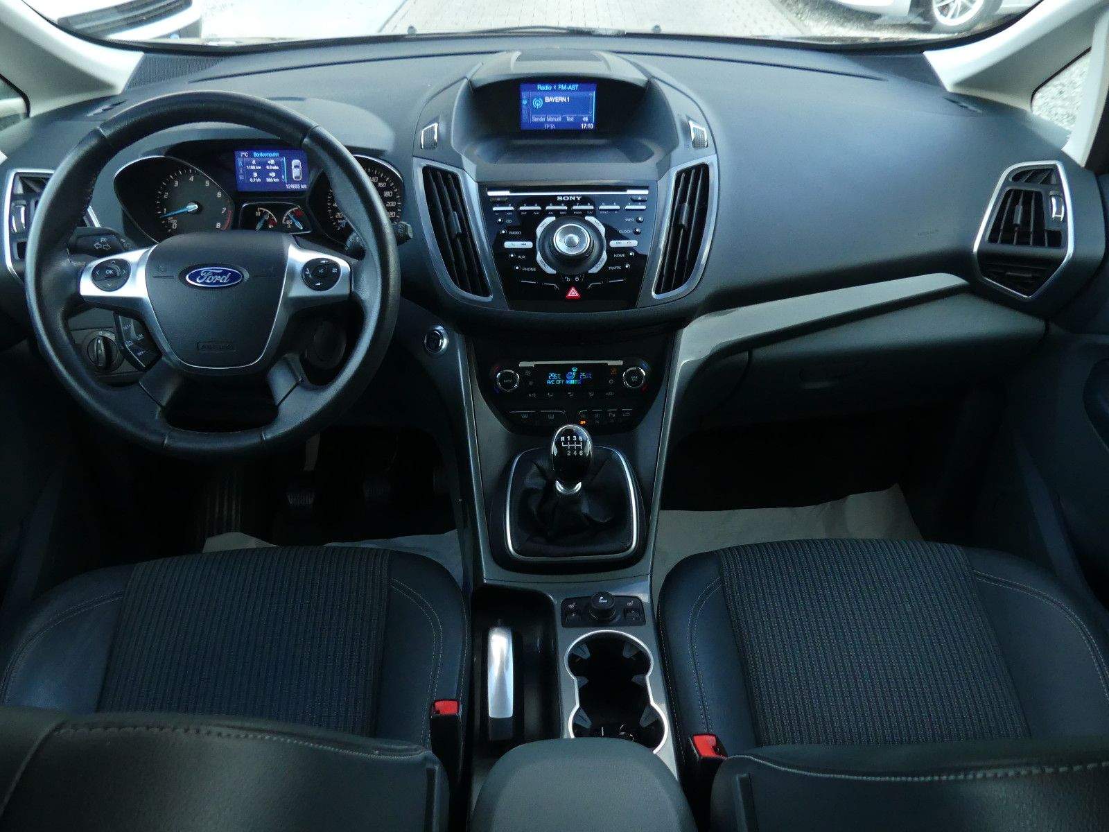 FORD C-MAX Titanium Bi-Xenon Kamera Navi Glasdach