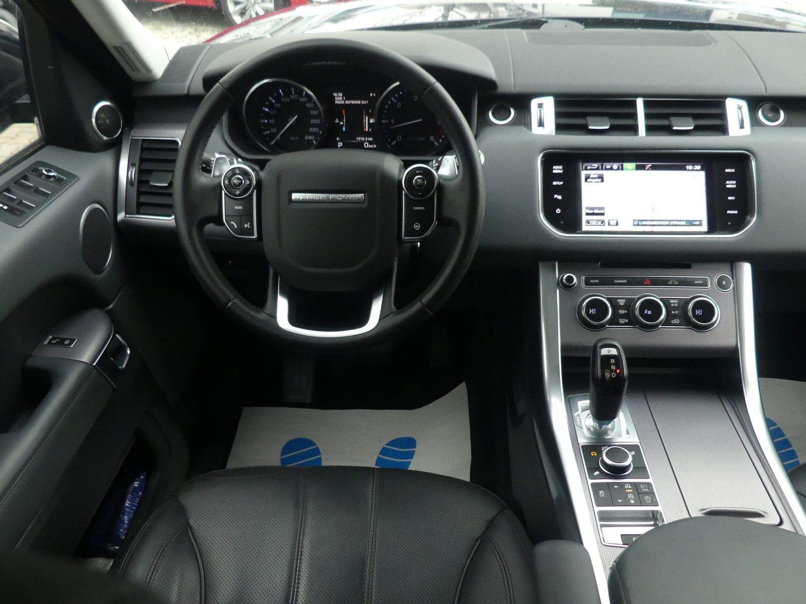 LAND ROVER Range Rover Sport HSE Panorama Sthzg. 1. Hand