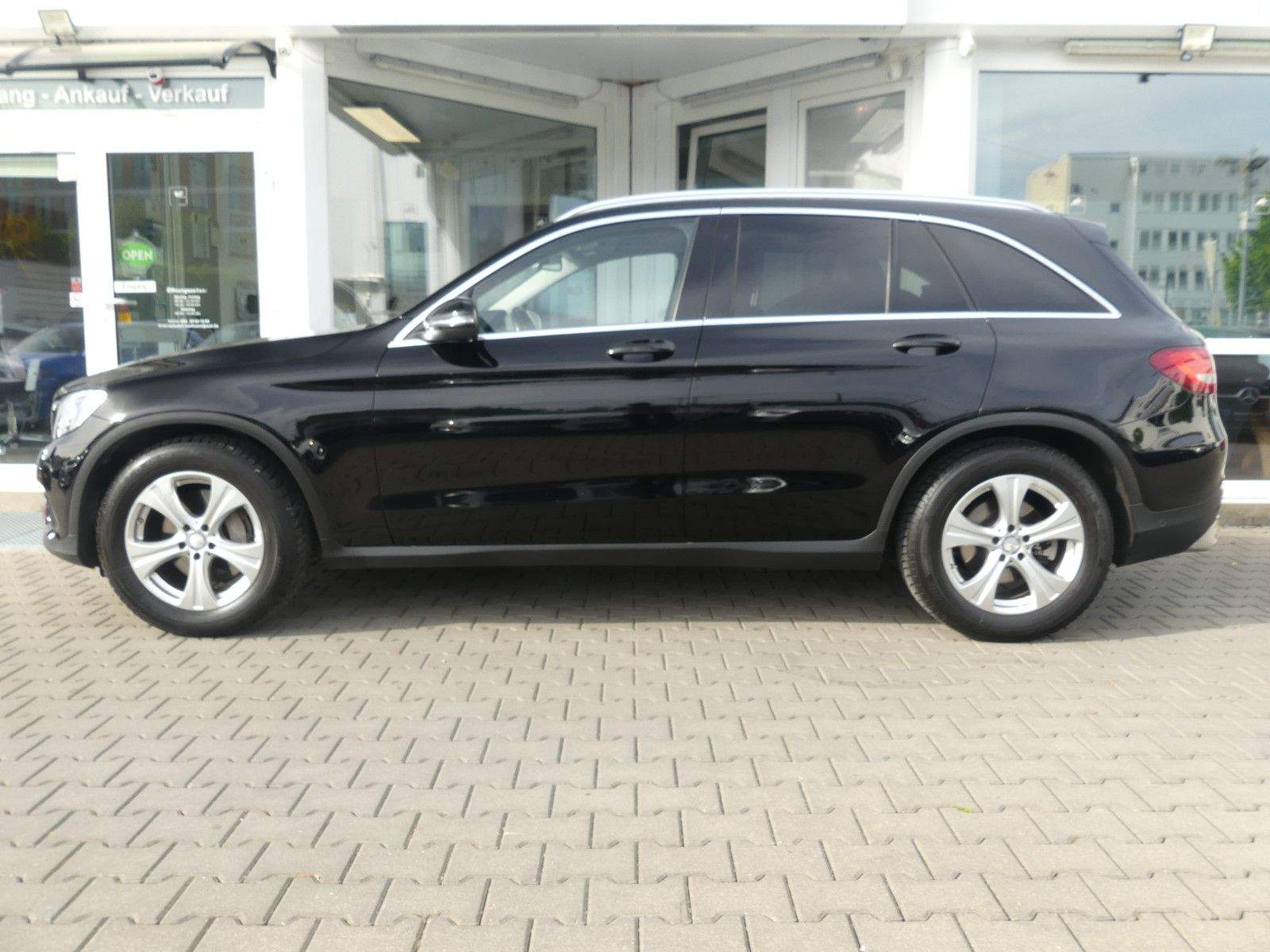 MERCEDES-BENZ GLC 220D 4Matic Exclusive PDC Kamera