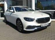 MERCEDES-BENZ E220D Avantgarde+Exclusive HUD 360° Burmester