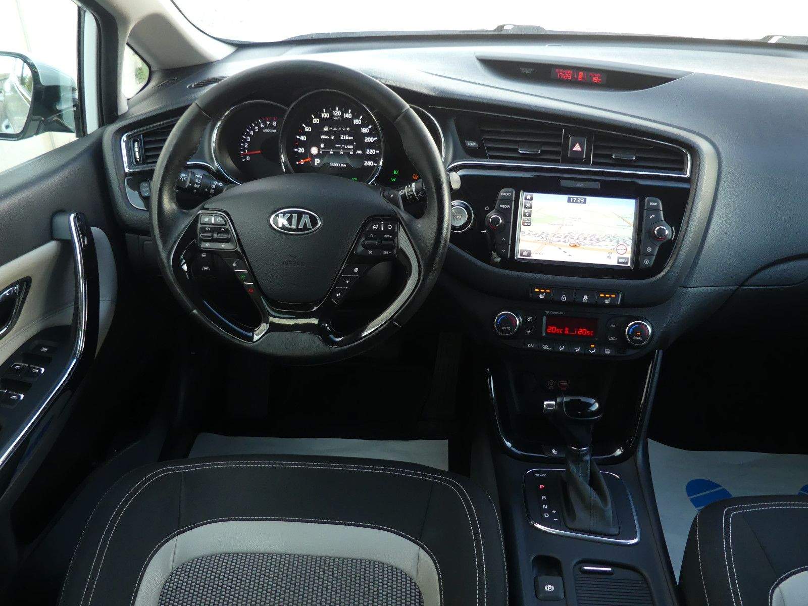 KIA cee'd / Ceed Aut. Kamera Spurhalte. Bluethooth