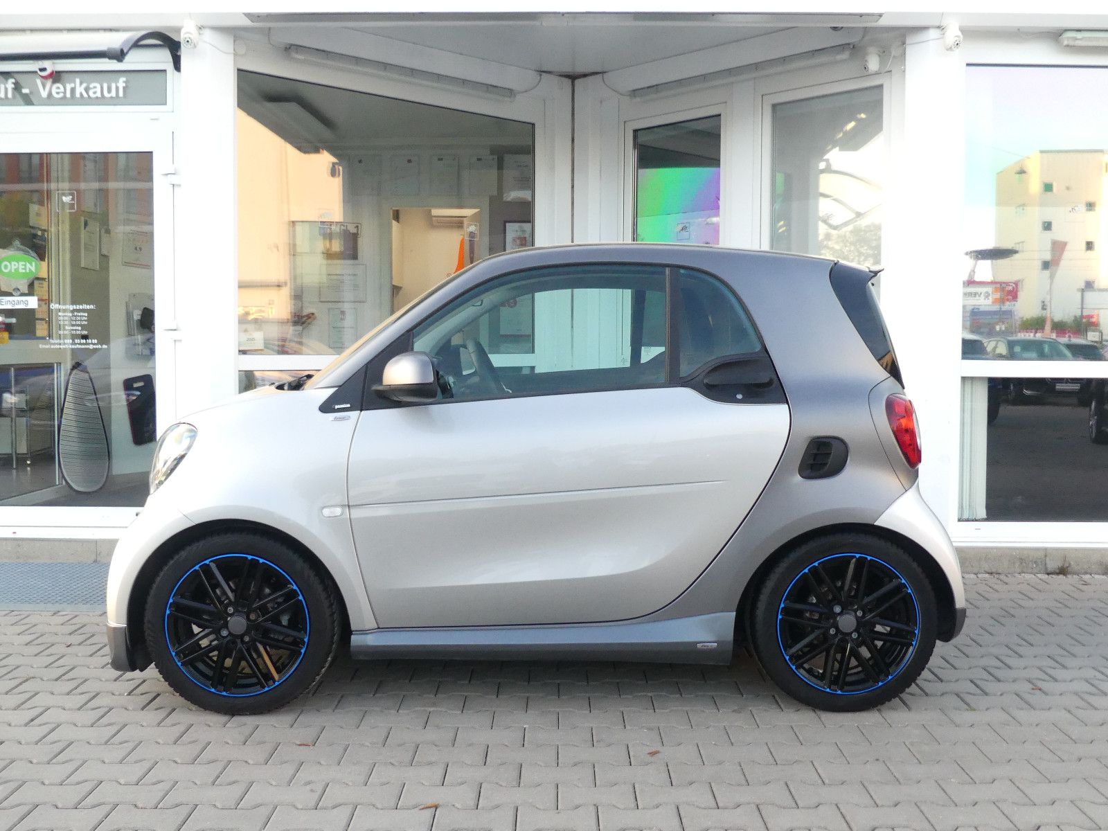 SMART ForTwo Lorinser Aut. 77 kW Navi Kamera Panorama