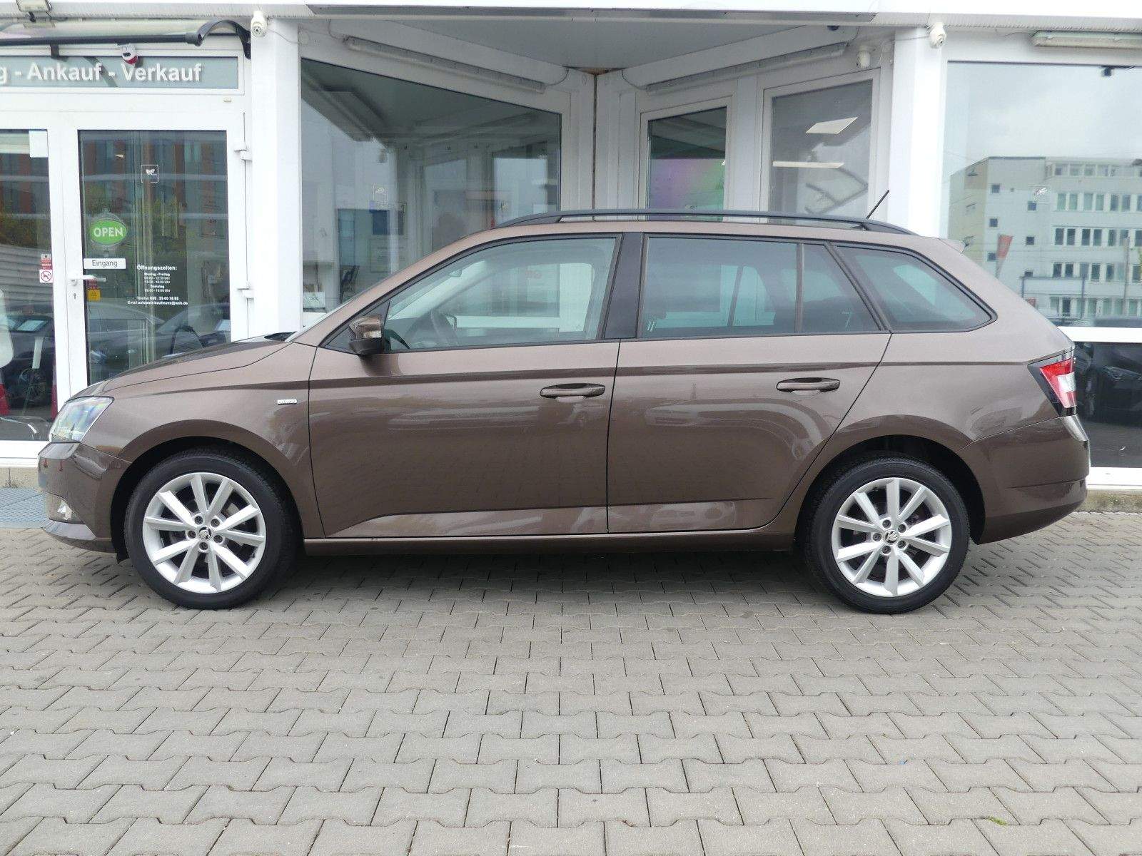 SKODA Fabia Kombi Clever ACC Klimaautomatik PDC DAB