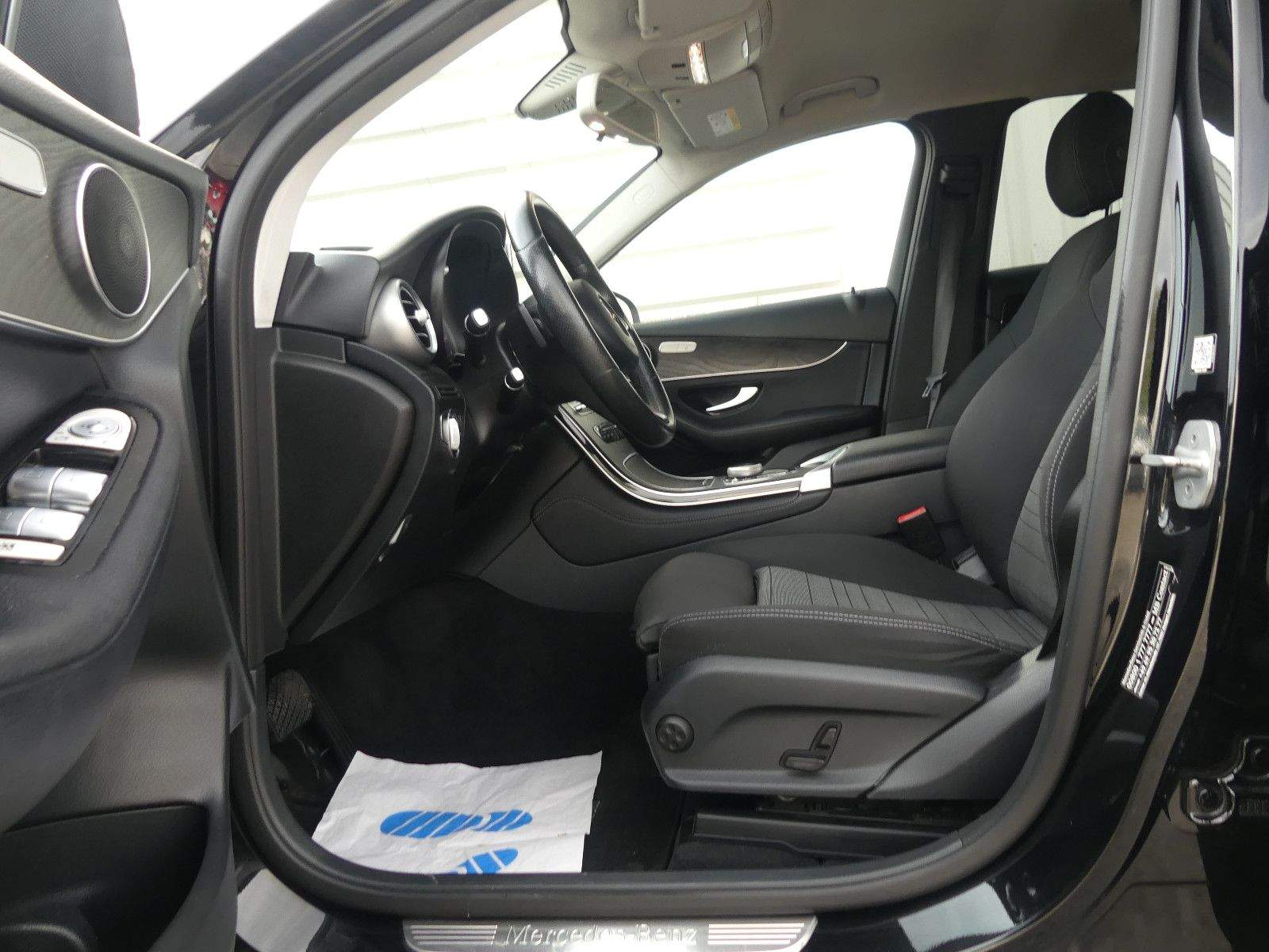 MERCEDES-BENZ GLC 220D 4Matic Exclusive PDC Kamera