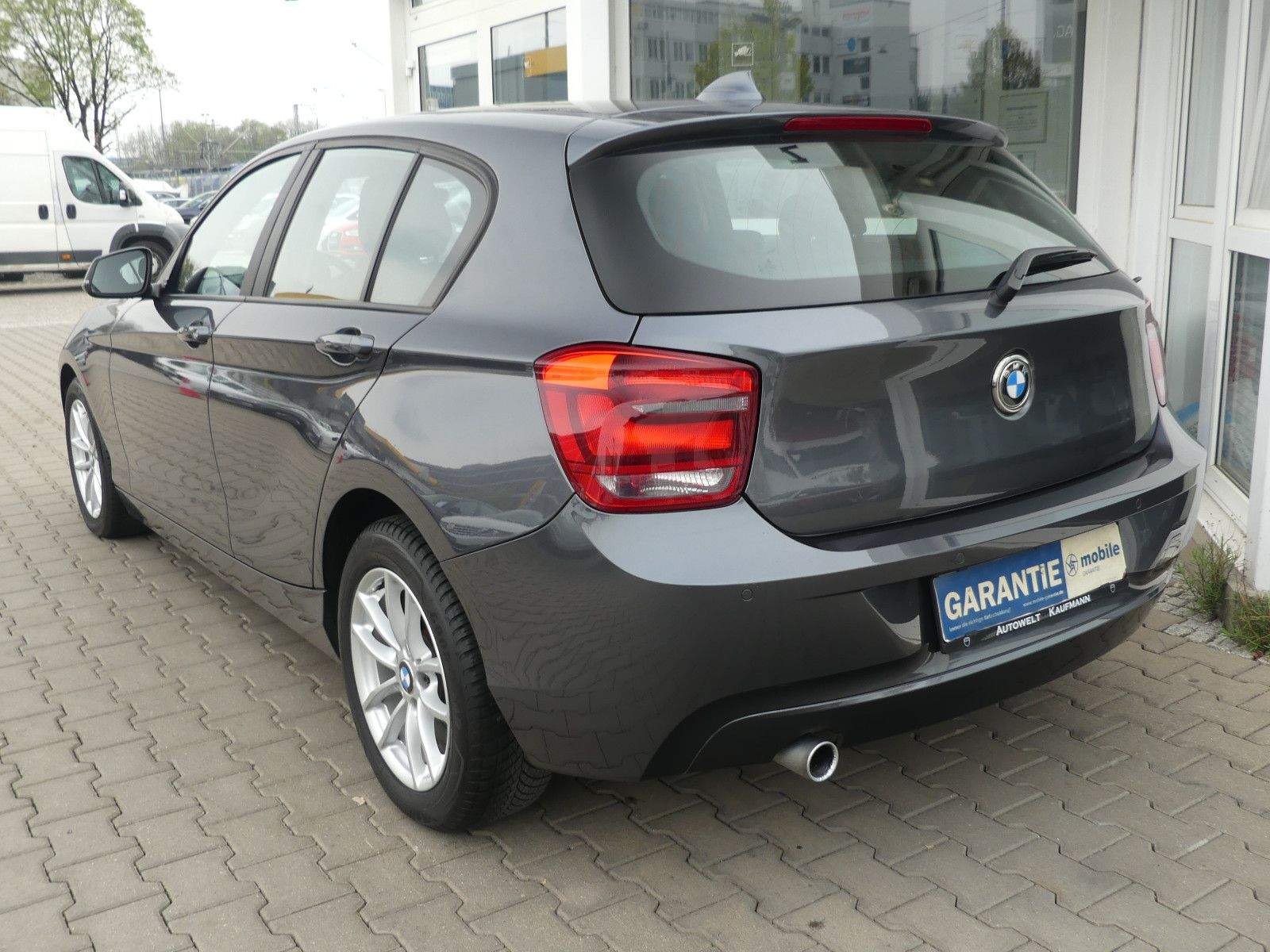 BMW 116i Limousine 5-trg PDC Isofix Bluetooth
