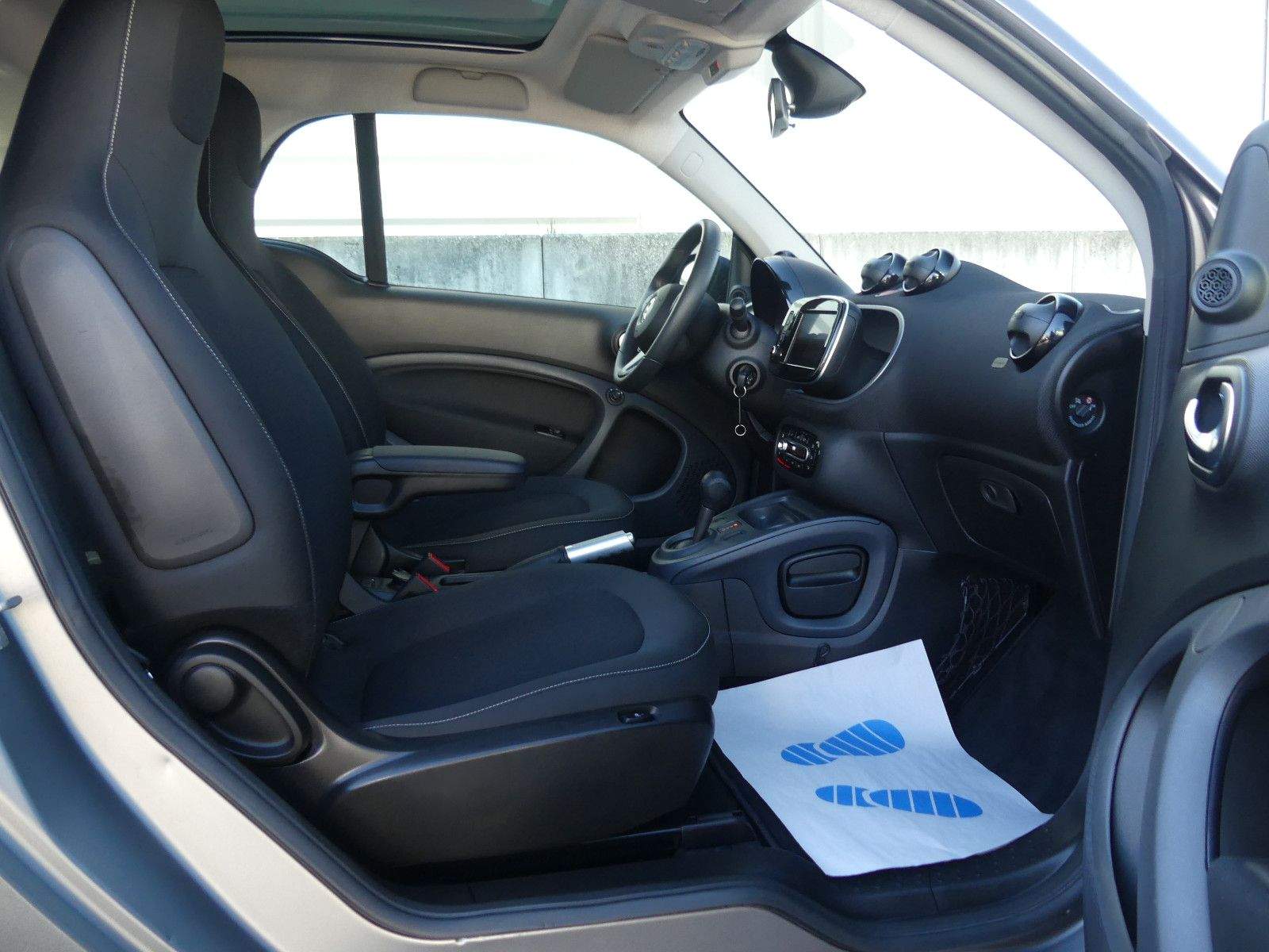 SMART ForTwo Lorinser Aut. 77 kW Navi Kamera Panorama