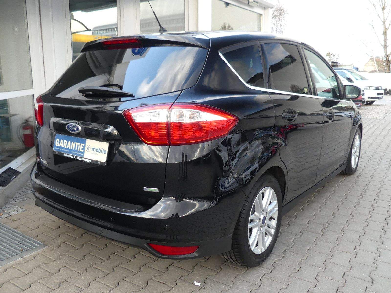 FORD C-MAX Titanium Bi-Xenon Kamera Navi Glasdach