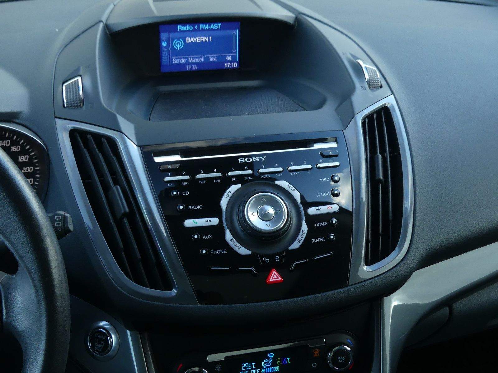 FORD C-MAX Titanium Bi-Xenon Kamera Navi Glasdach