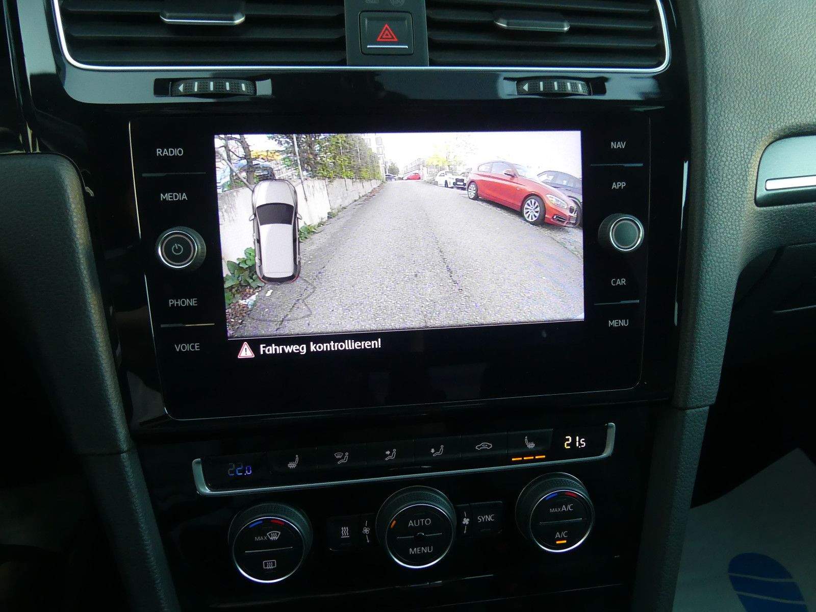 VW Golf VII GTE LED ACC Kamera Standheizung CarPlay