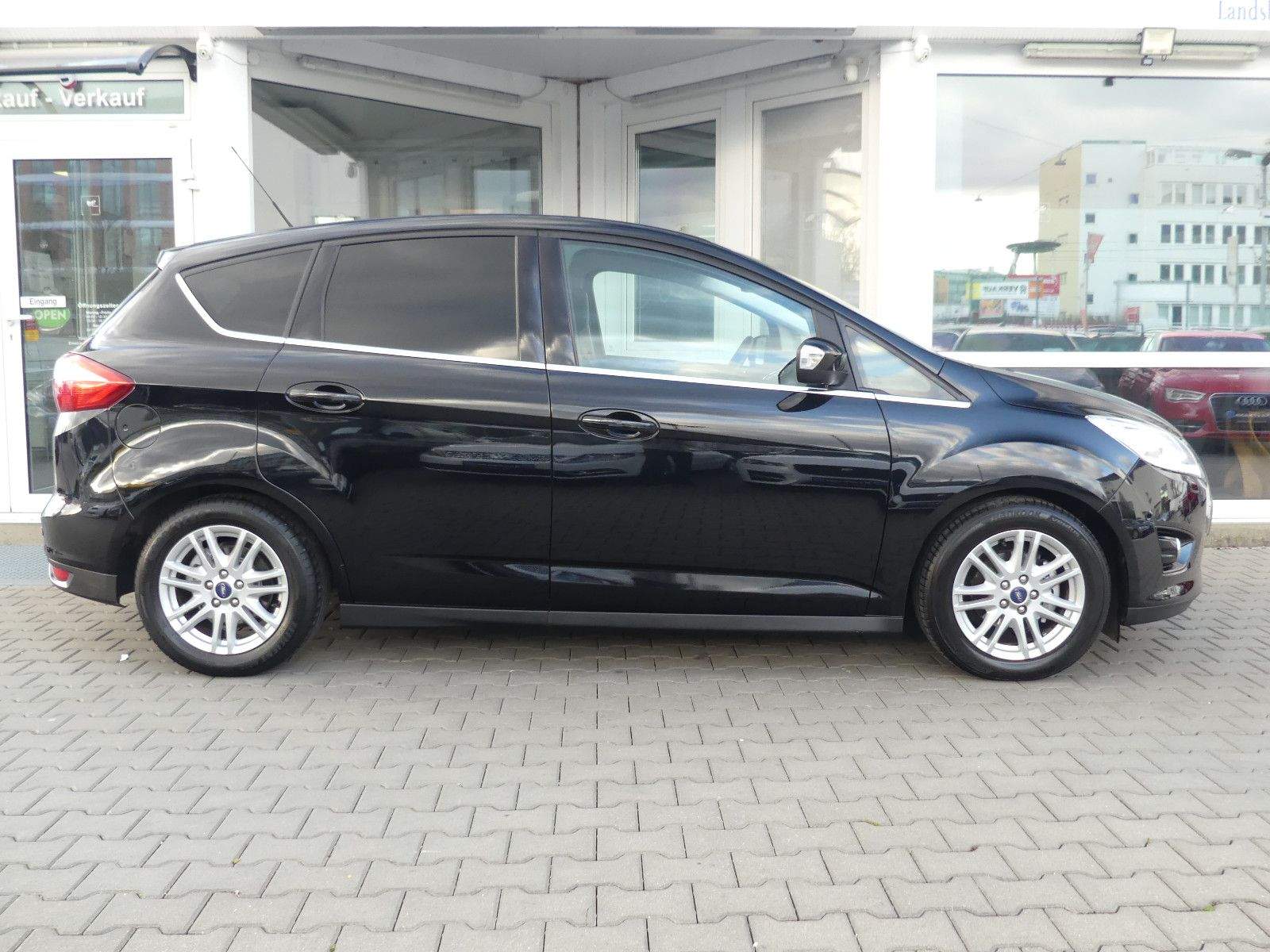 FORD C-MAX Titanium Bi-Xenon Kamera Navi Glasdach