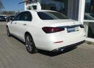 MERCEDES-BENZ E220D Avantgarde+Exclusive HUD 360° Burmester
