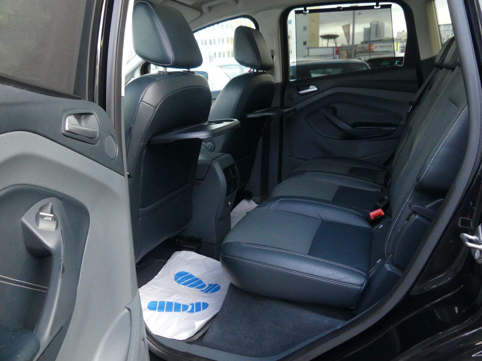 FORD C-MAX Titanium Bi-Xenon Kamera Navi Glasdach