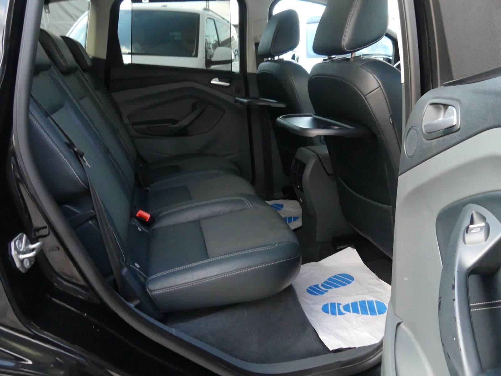 FORD C-MAX Titanium Bi-Xenon Kamera Navi Glasdach