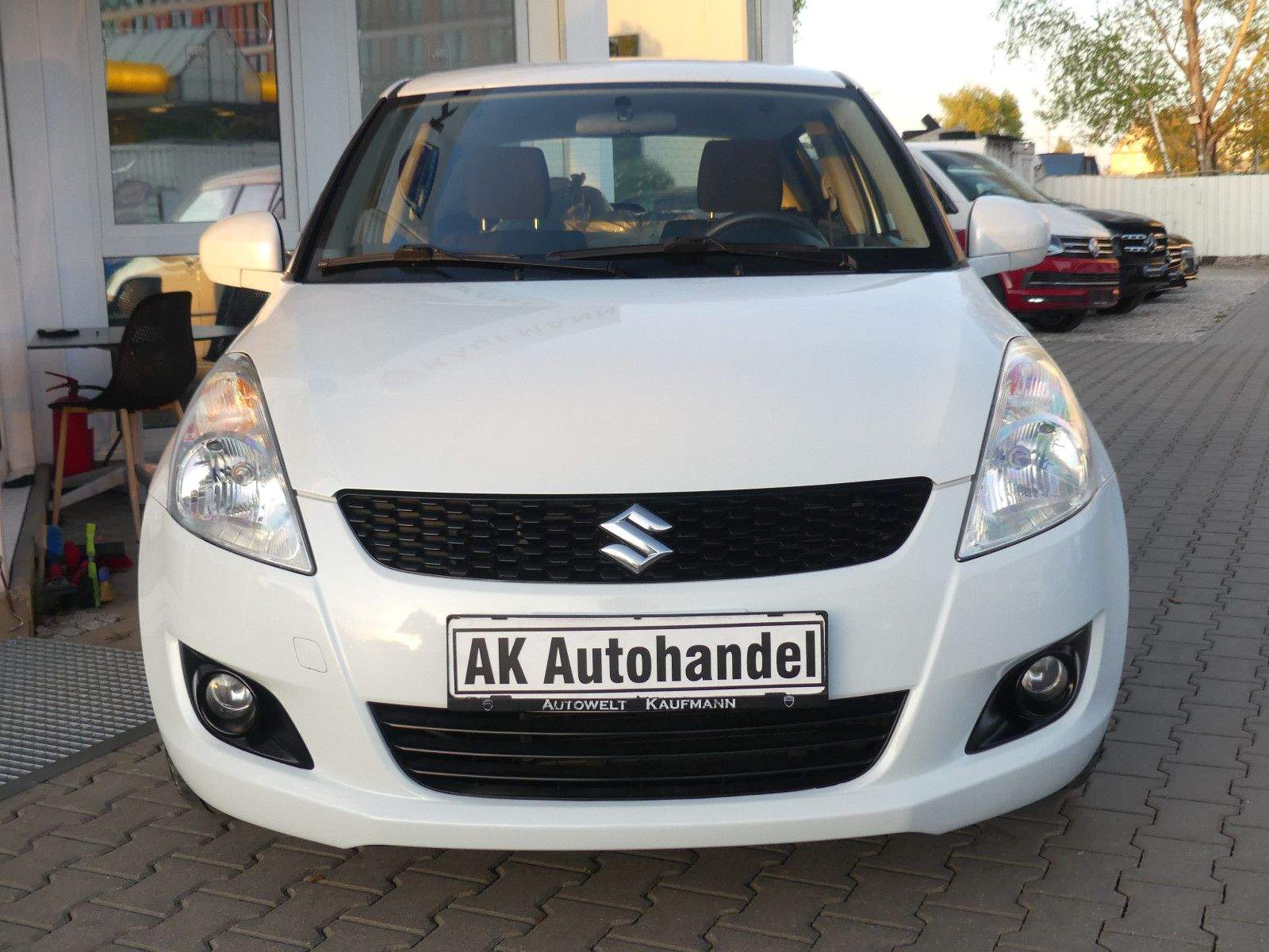 SUZUKI Swift Comfort Touch-Display Sitzheizung