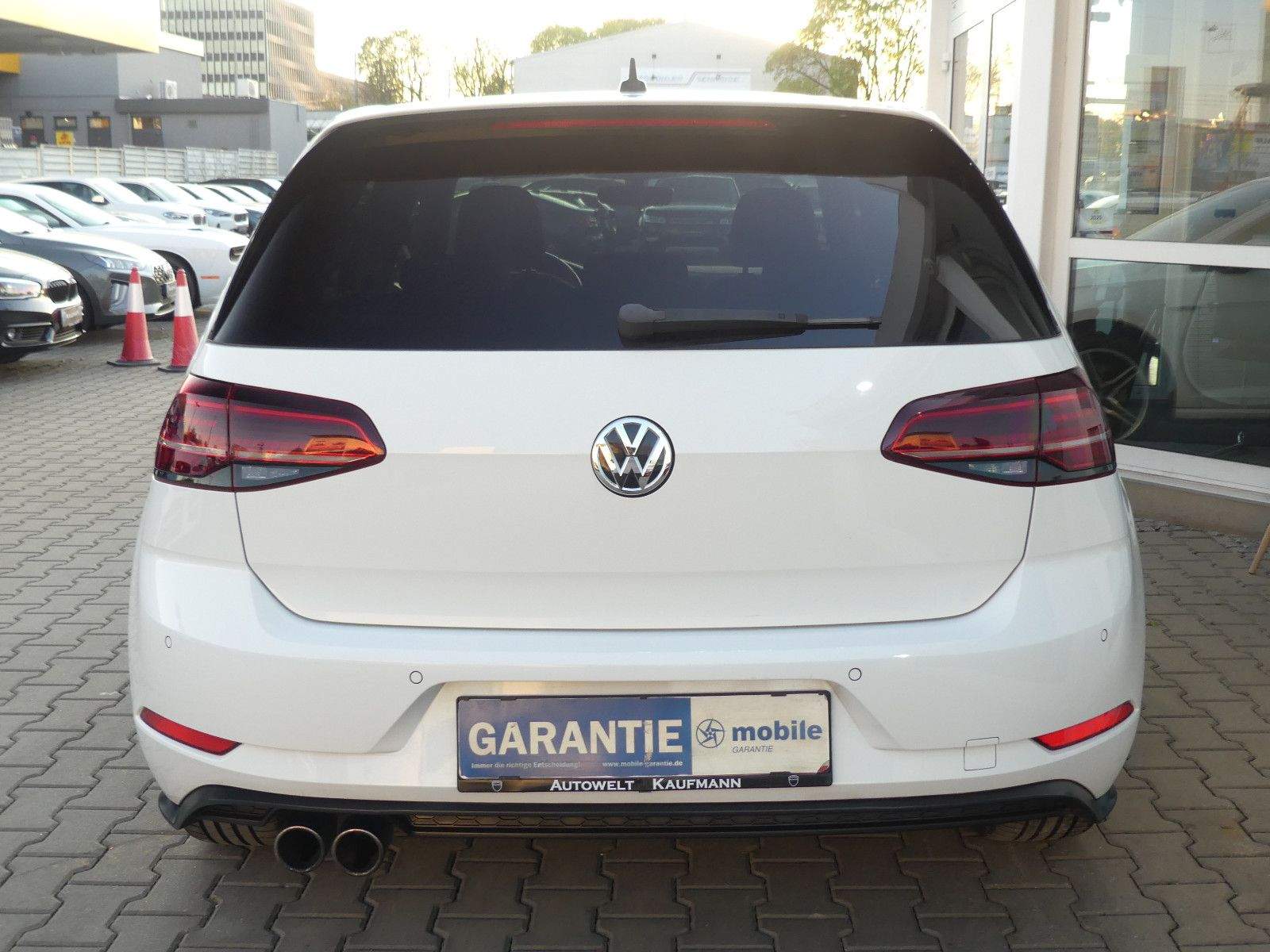 VW Golf VII GTE LED ACC Kamera Standheizung CarPlay