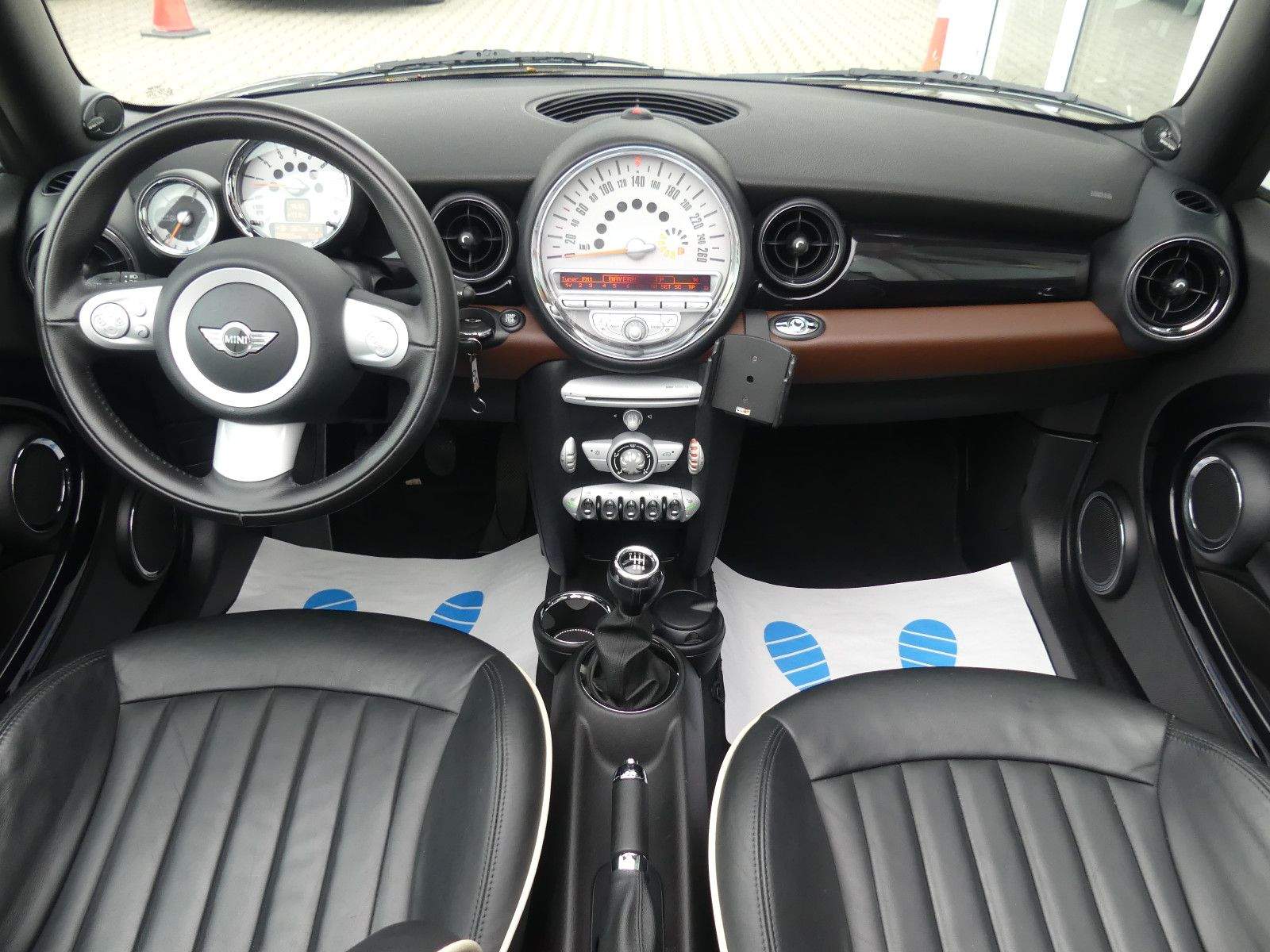 MINI Cooper Cabrio PDC Volleder Sitzheizung H&K Sound