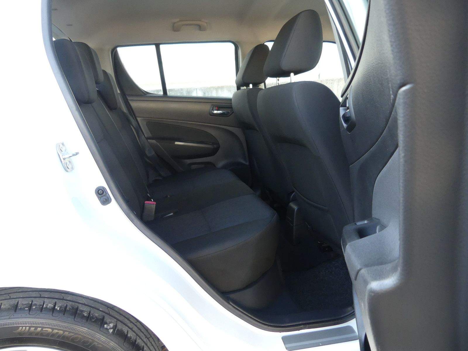 SUZUKI Swift Comfort Touch-Display Sitzheizung