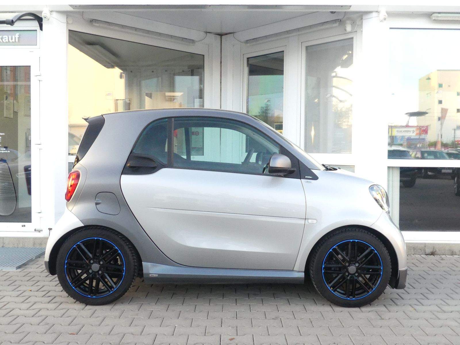SMART ForTwo Lorinser Aut. 77 kW Navi Kamera Panorama